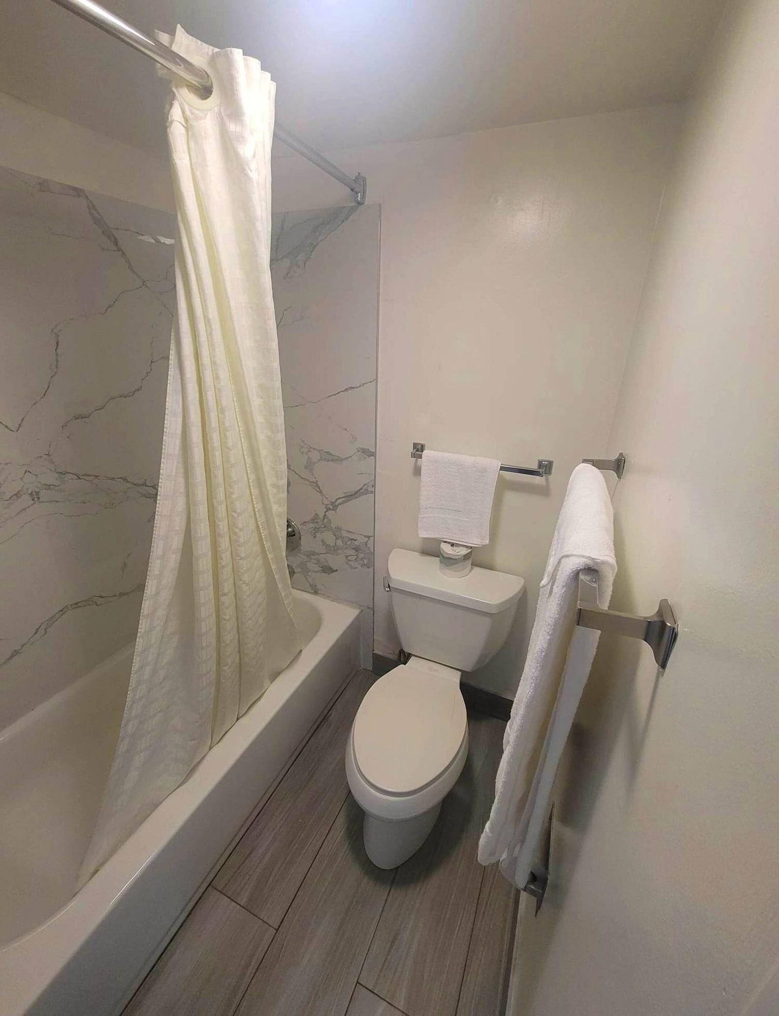 Equipamiento de Habitación Travelodge by Wyndham San Francisco Airport North