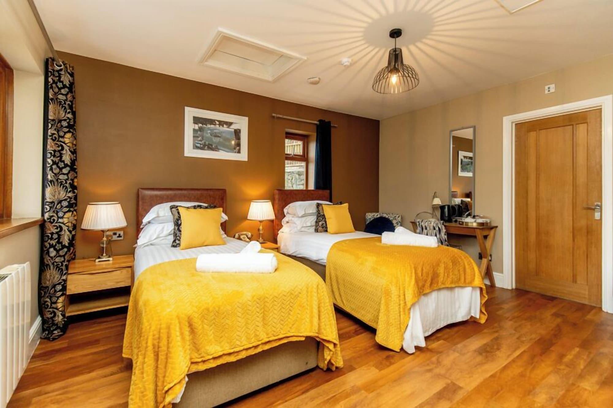 Varios The Gower Hotel