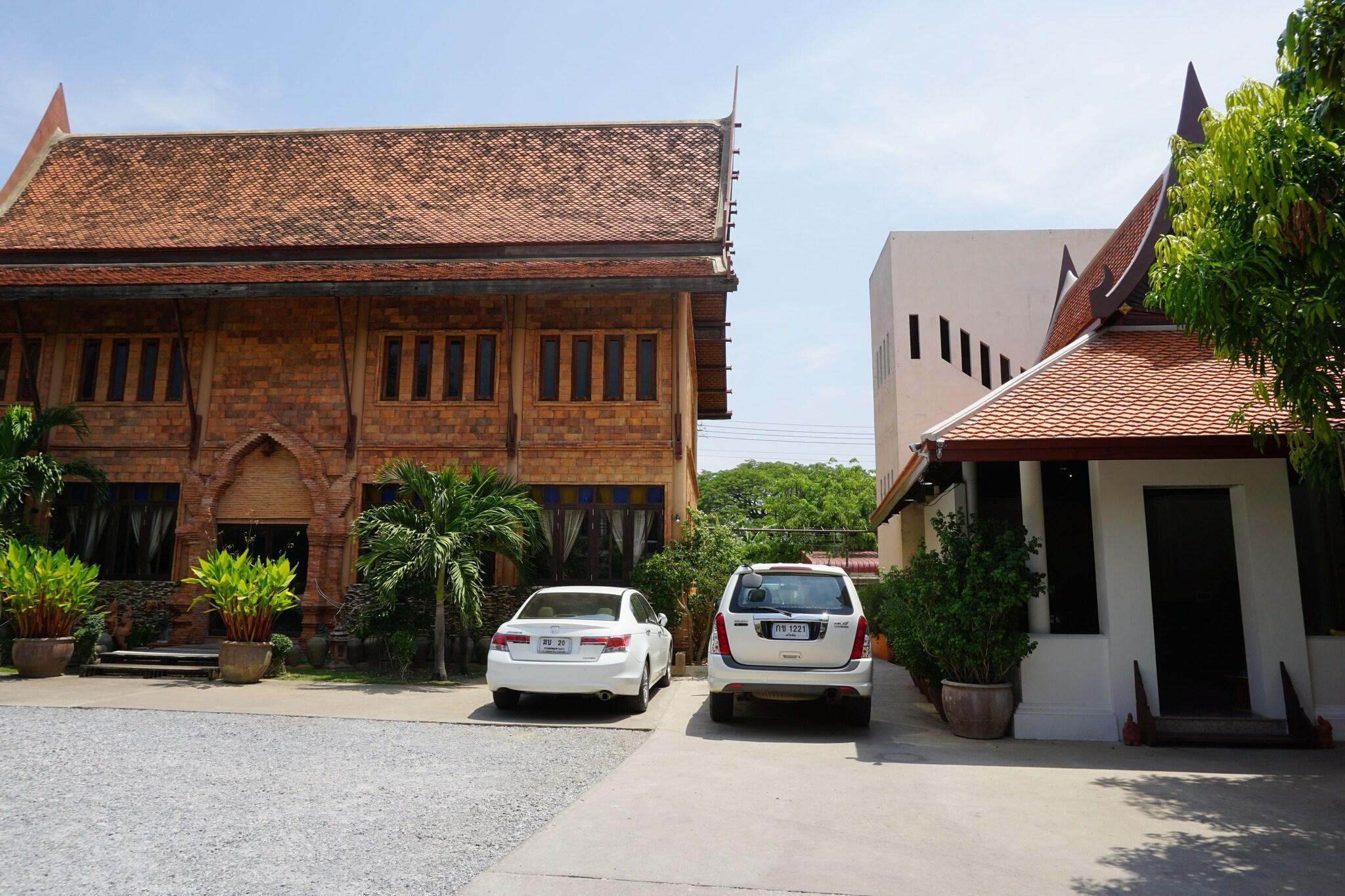 Vista Exterior Ruean Thai Hotel 