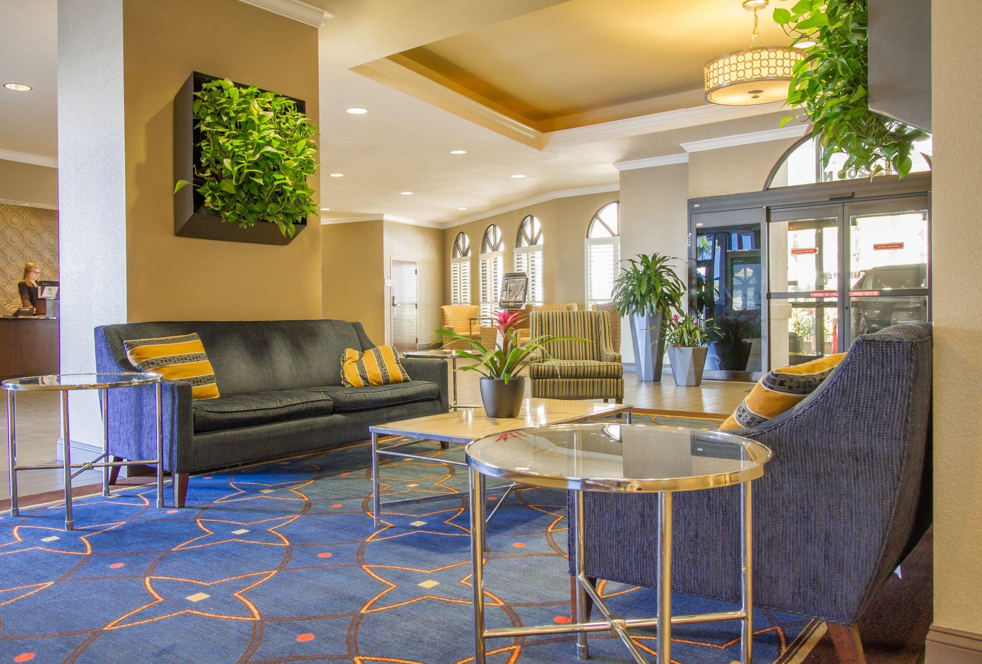 Lobby view Sheraton Tampa Riverwalk Hotel