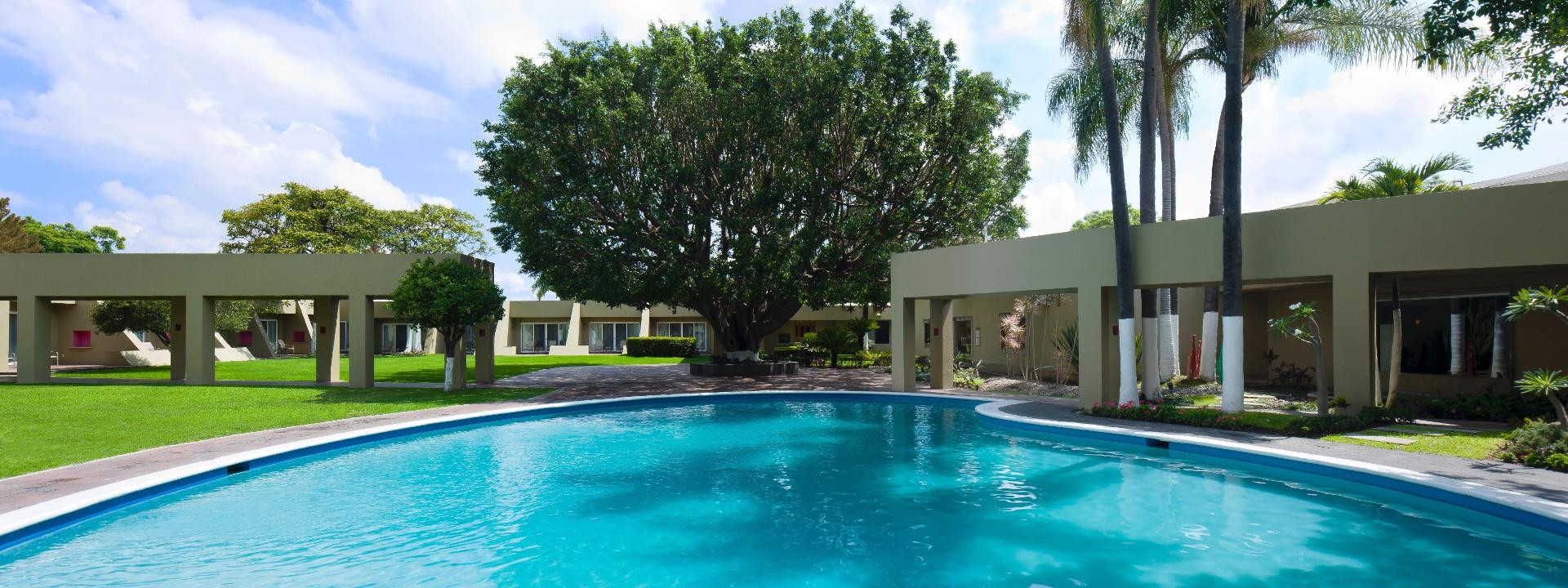 Vista Piscina Camino Real Guadalajara