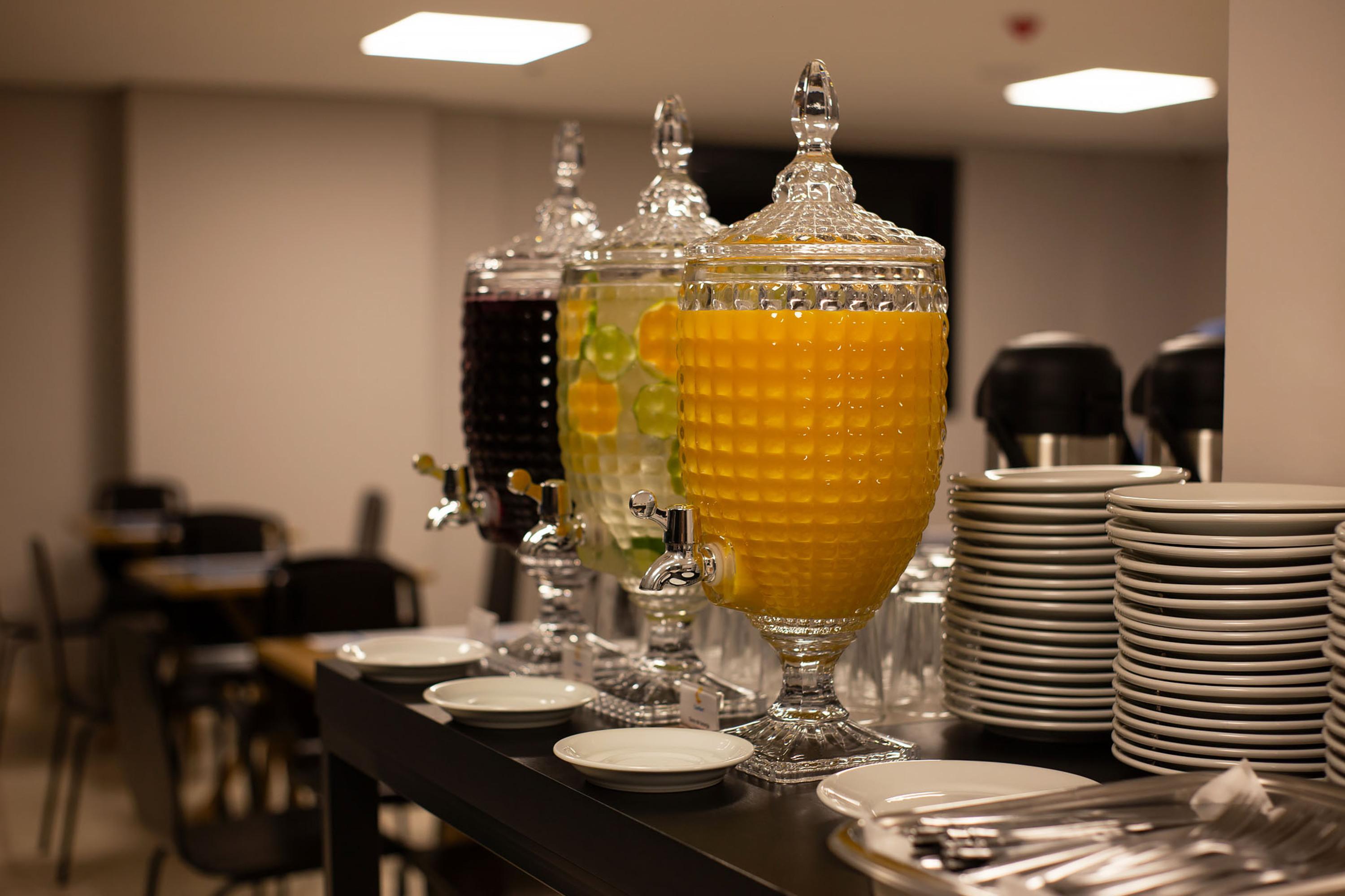 Bar/Salón Comfort Hotel Presidente Prudente