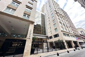 Alojamiento - La Cisterna by DOT Suites