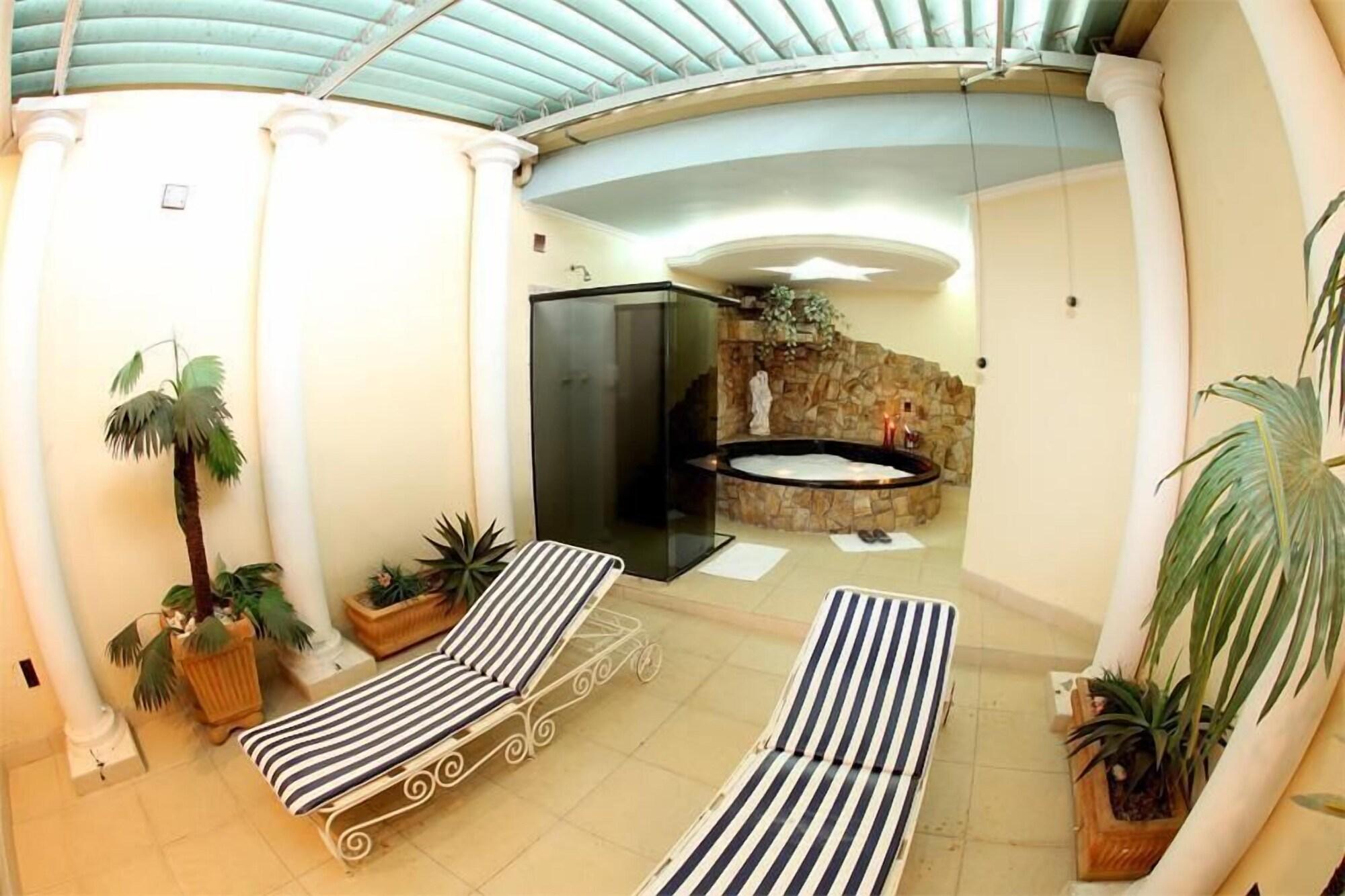 Habitación Hotel & Motel Le Baron