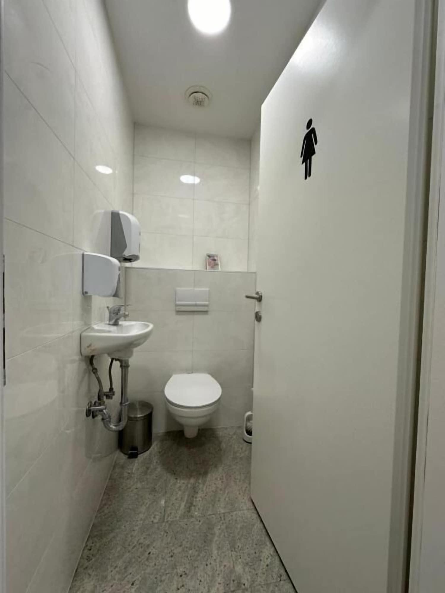 Equipamiento de Habitación Hostel Opera