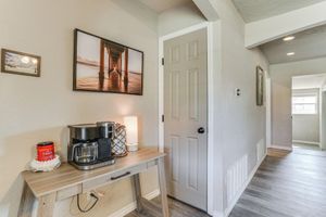 Alquiler Vacacional - 4 Mi to Museum of the Great Plains: Lawton Home!