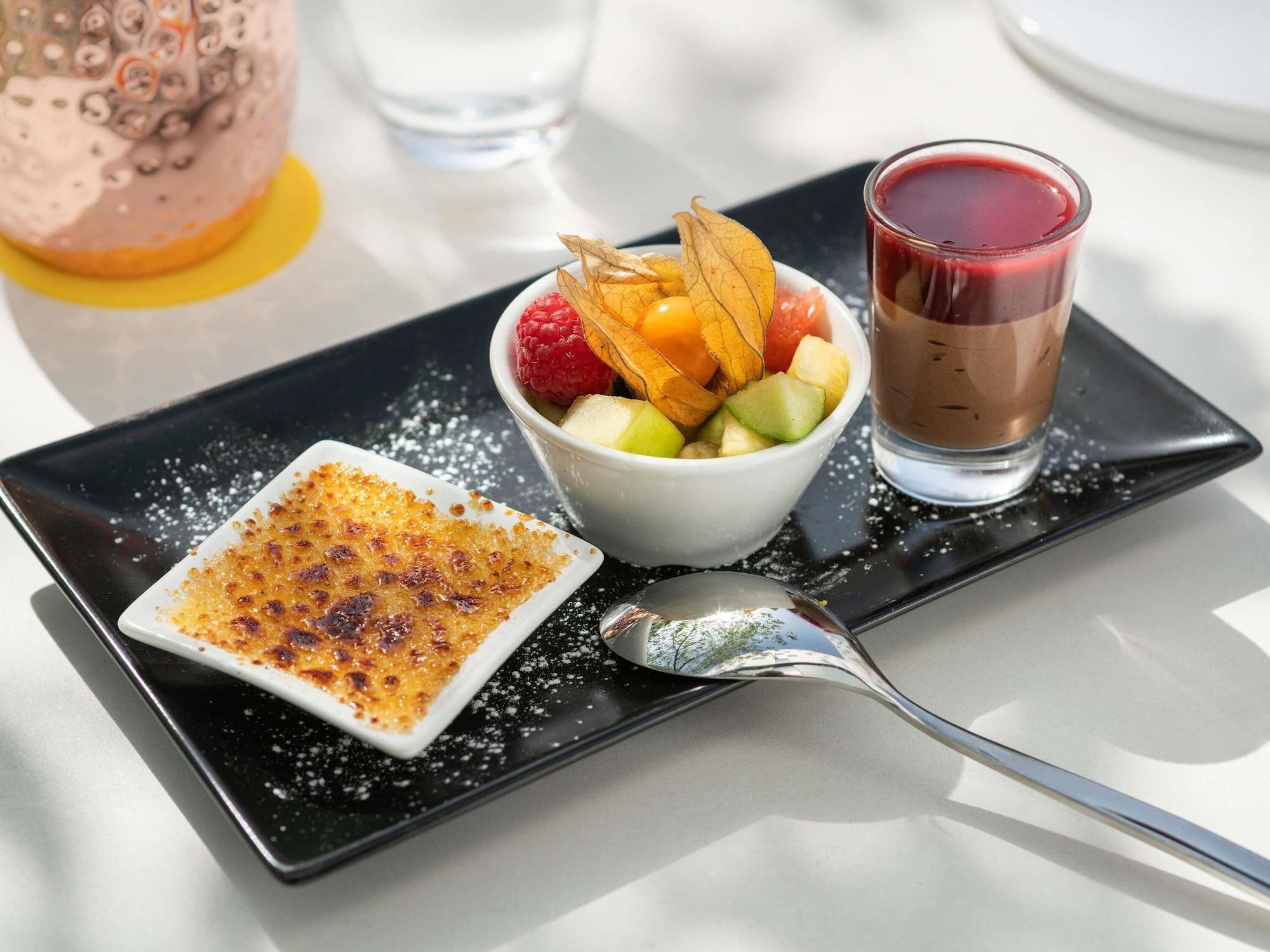 Restaurant Novotel Paris Coeur d'Orly Airport