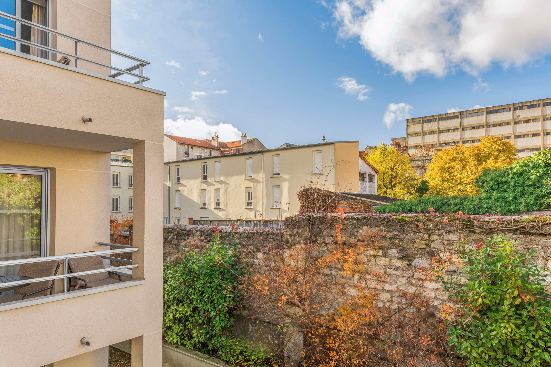 Vista Exterior Royal Regency Paris Vincennes