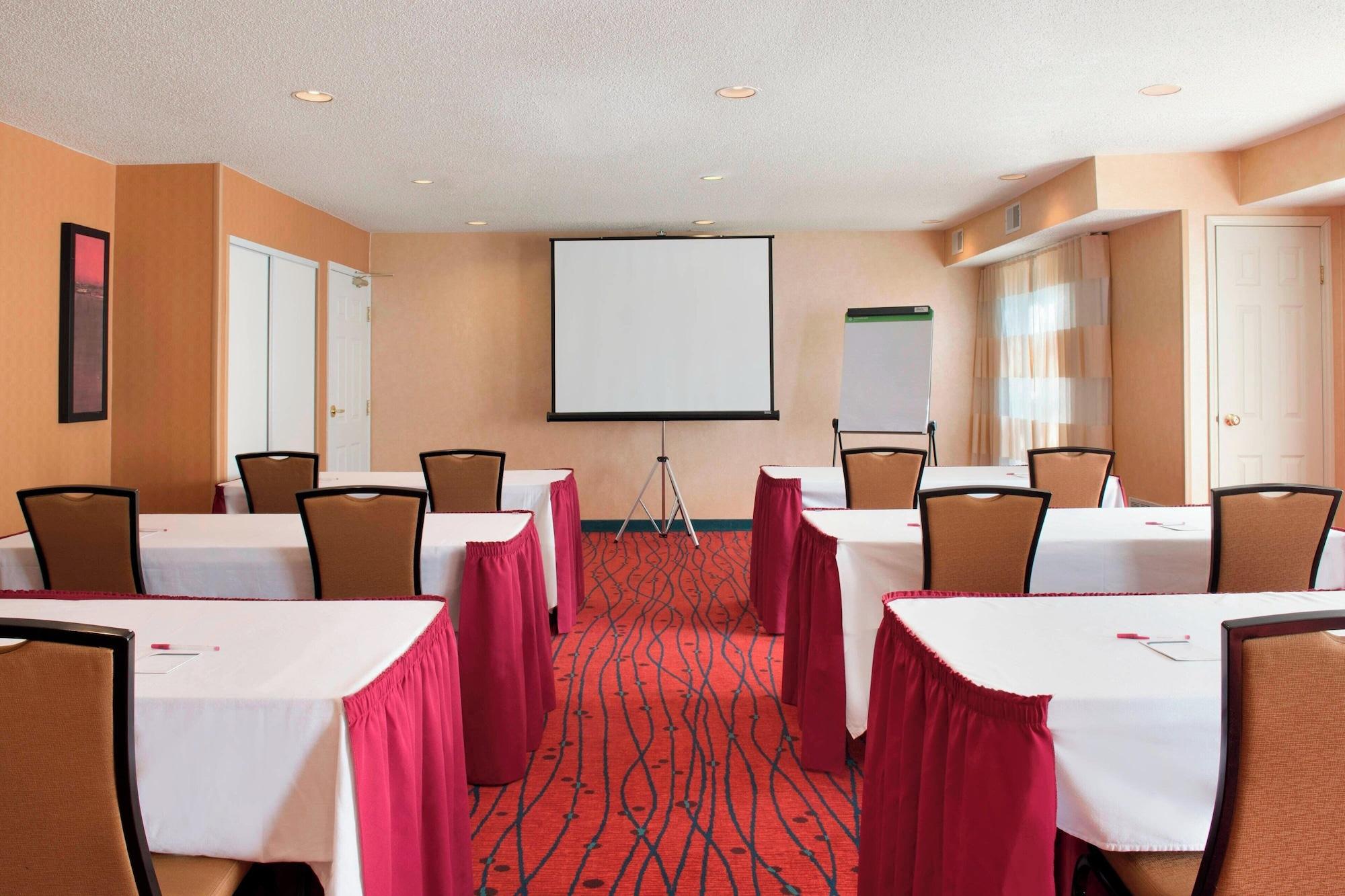 Sala de Reuniones Residence Inn by Marriott Rockford