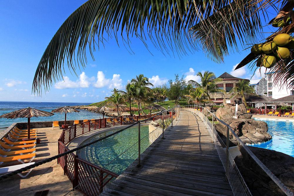 Vista Lobby Le Manganao Hotel & Residences