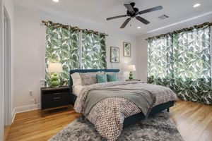 Alquiler Vacacional - Fabulous Remodel of Historic Bakery with 4 full baths