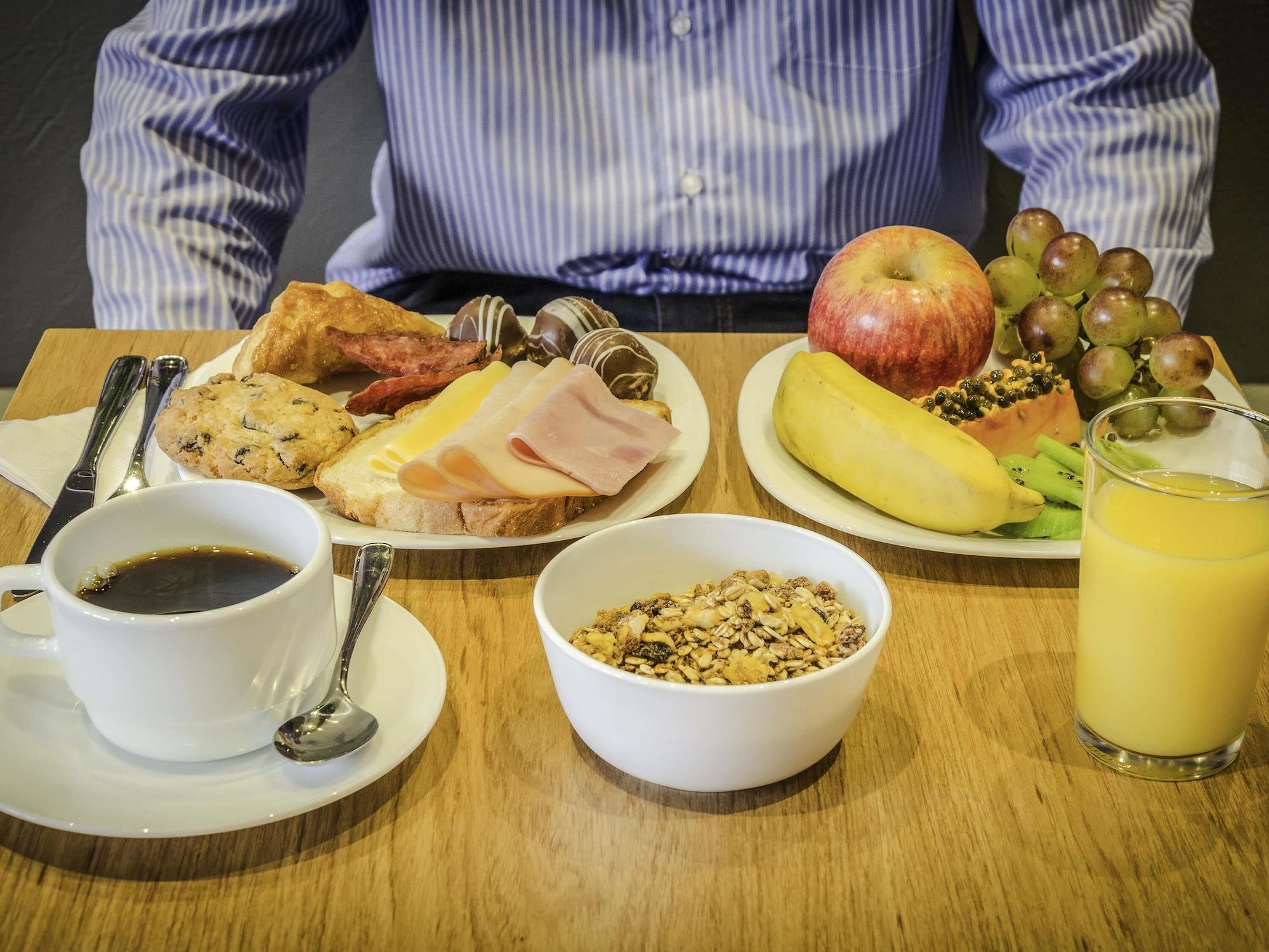 Restaurant ibis Porto Alegre Assis Brasil