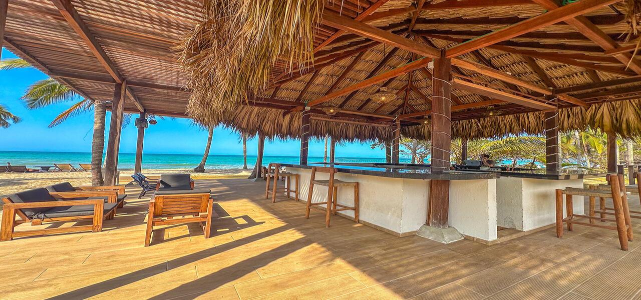 Bar/Salón Huku Beach Hostel