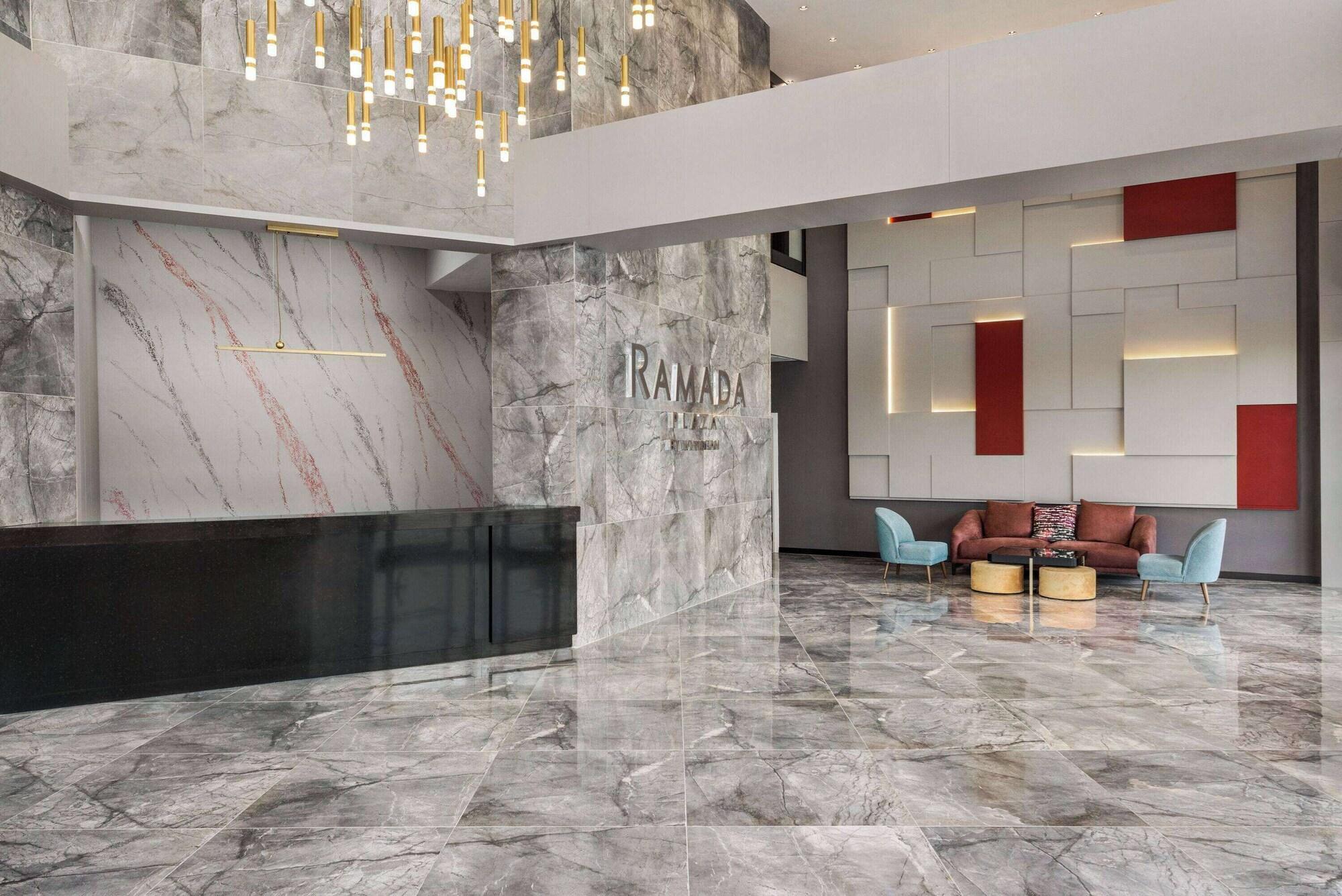 Vista Lobby Ramada Plaza By Wyndham Batman