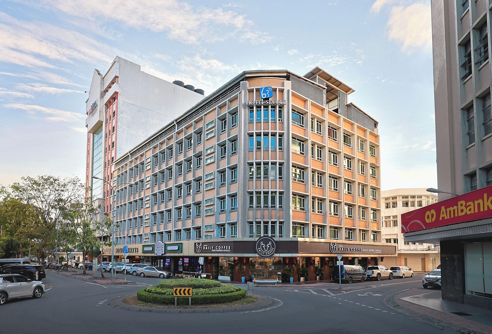 Varios Hotel Sixty3