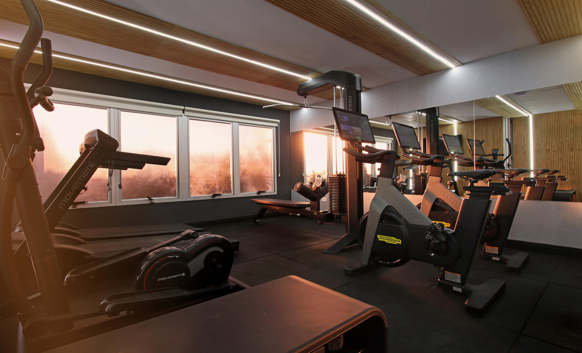 Gimnasio Pinares Panorama Suites & Spa