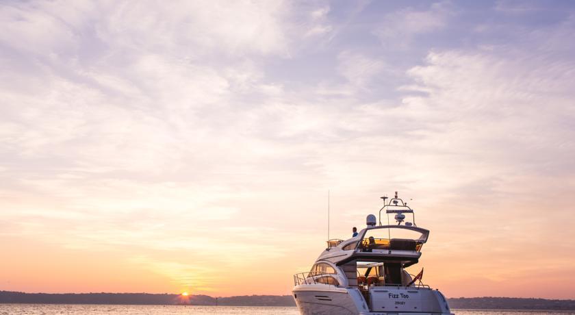 Playa Longueville Manor