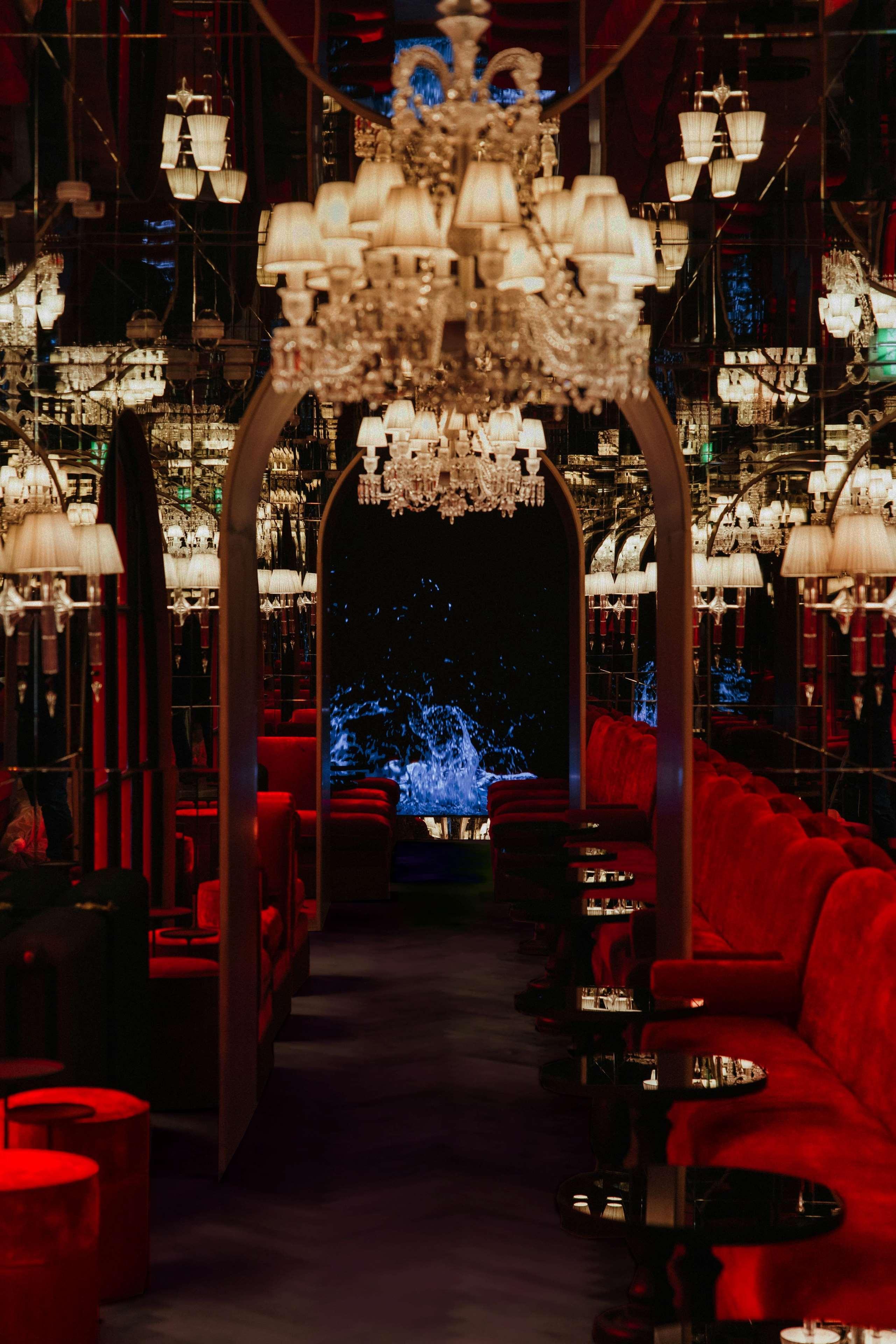 Restaurant Sax Paris, LXR Hotels & Resorts