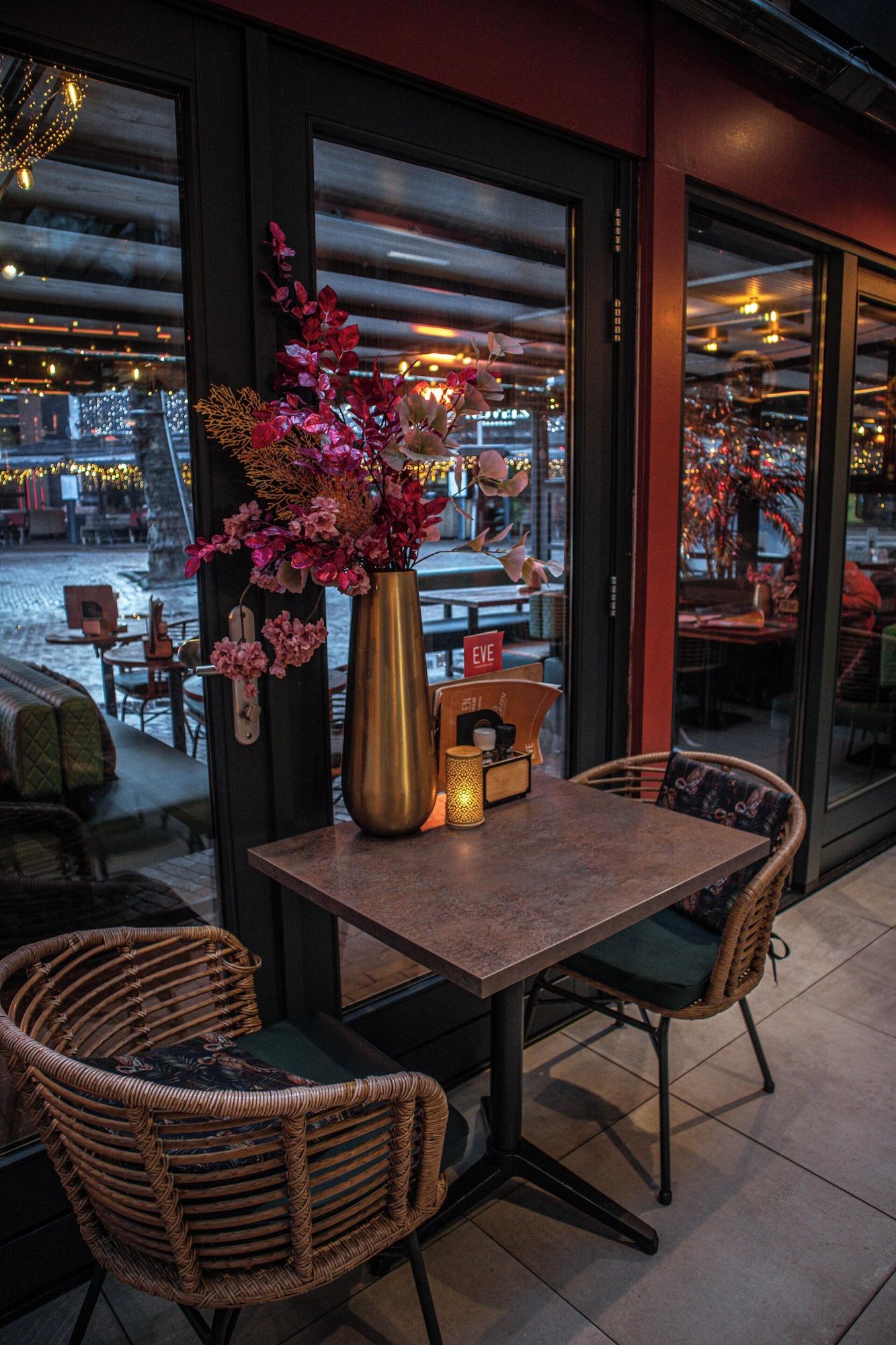 Restaurant Manzo's Suites