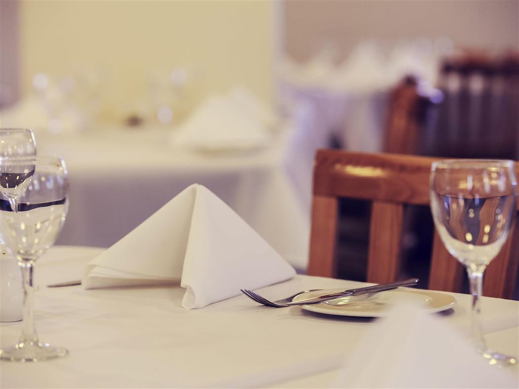 Bar/Salón Mercure Goulburn