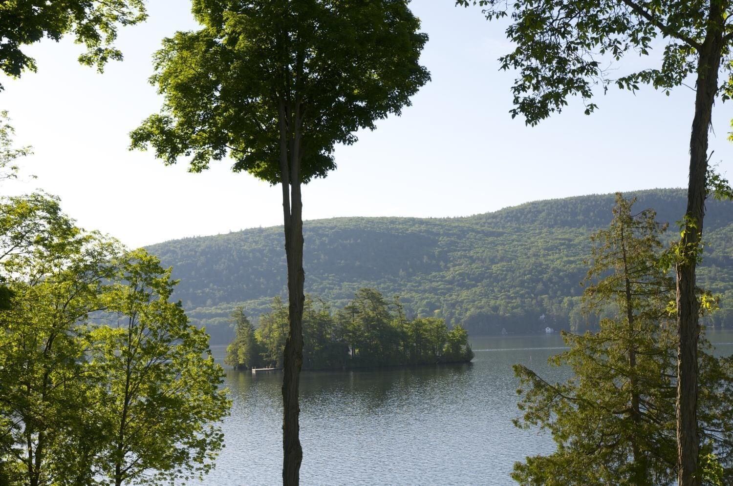 Varios Tea Island Resort