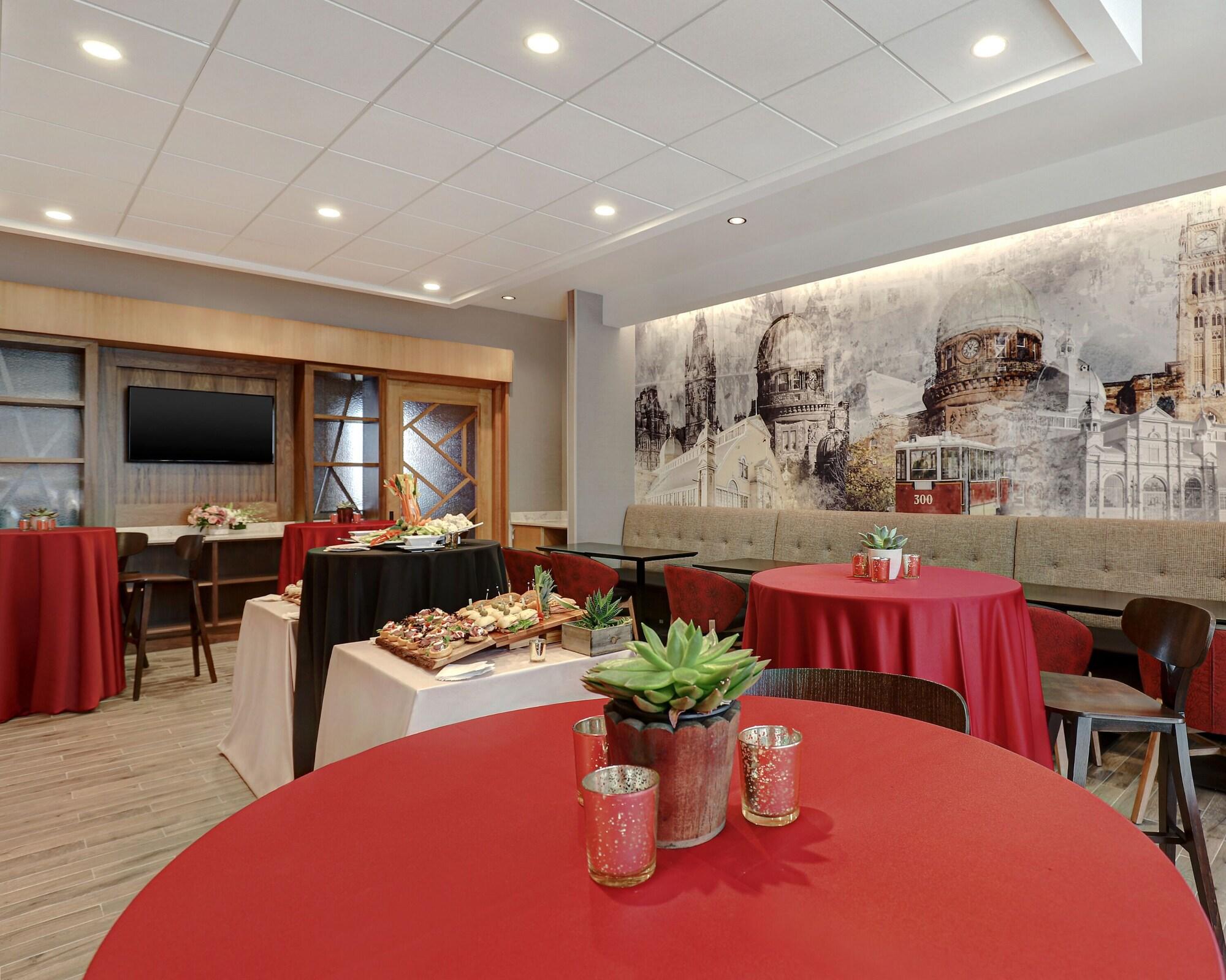 Restaurant Hyatt Place Ottawa West