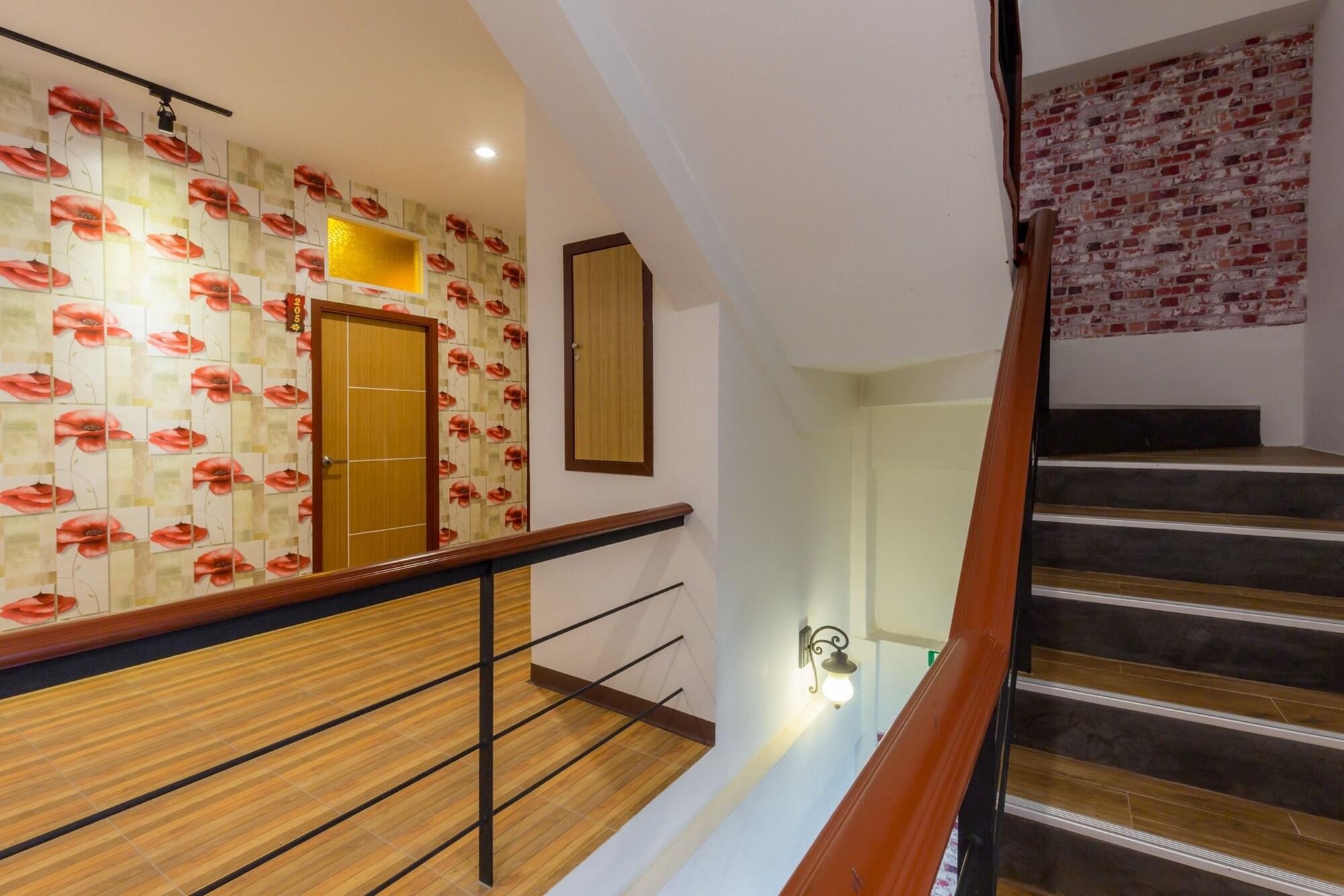 Varios Tee Pak Dee Resident Phuket