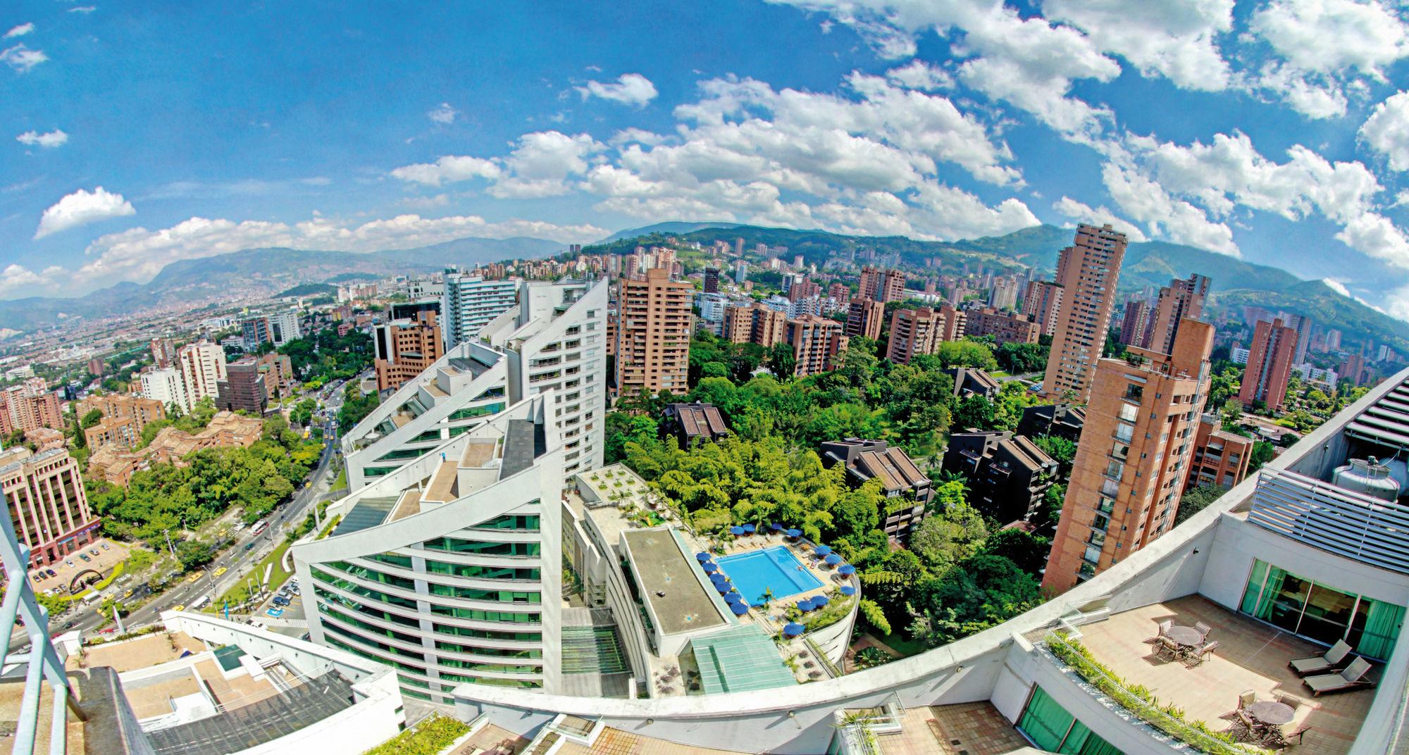 Vista Exterior Hotel San Fernando Plaza