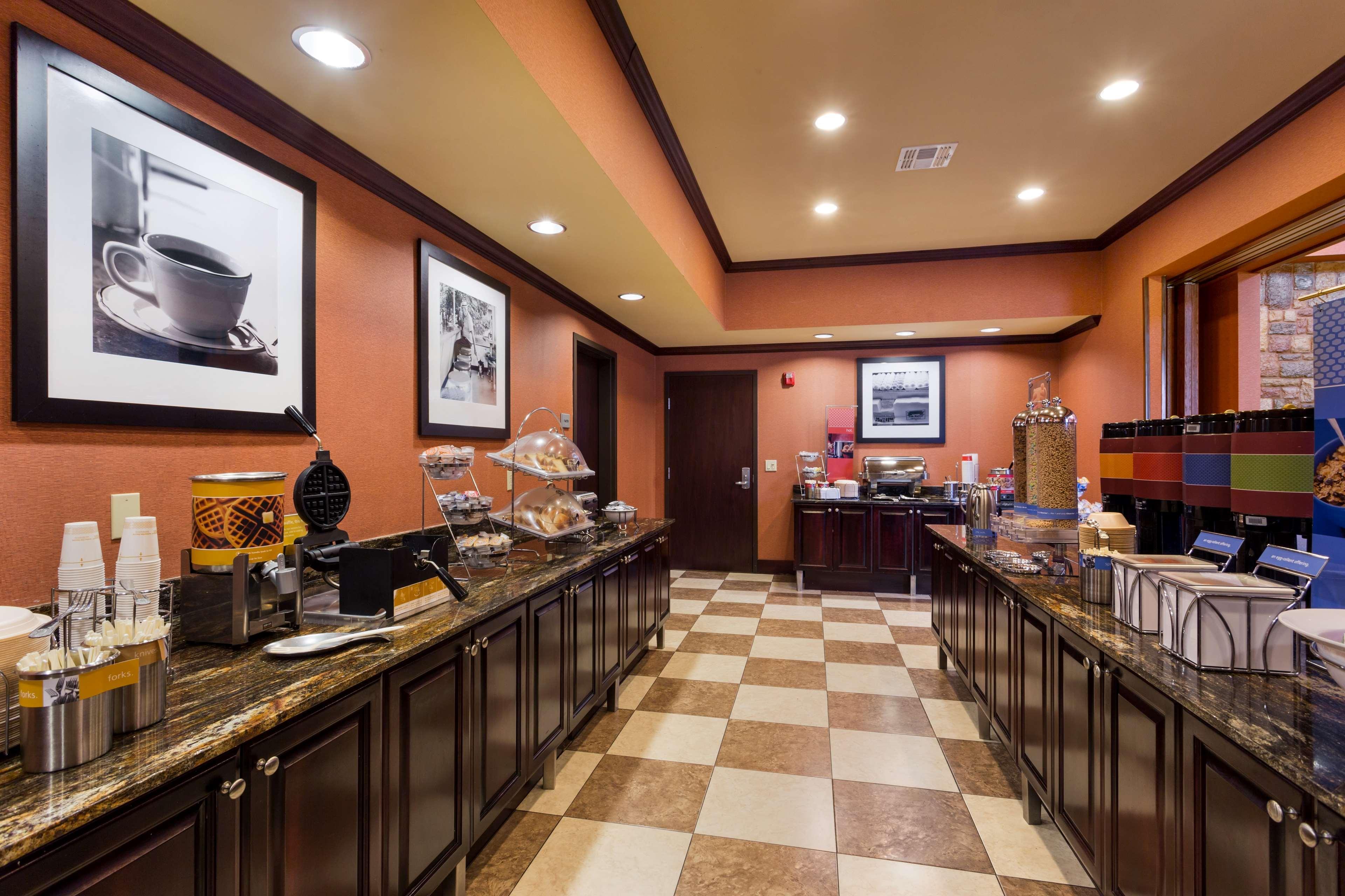 Restaurant Hampton Inn & Suites Mission