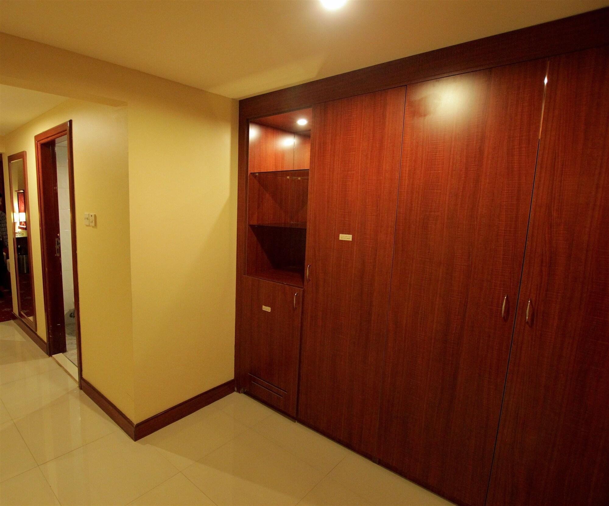 Set de Habitación Mount Royal Hotel