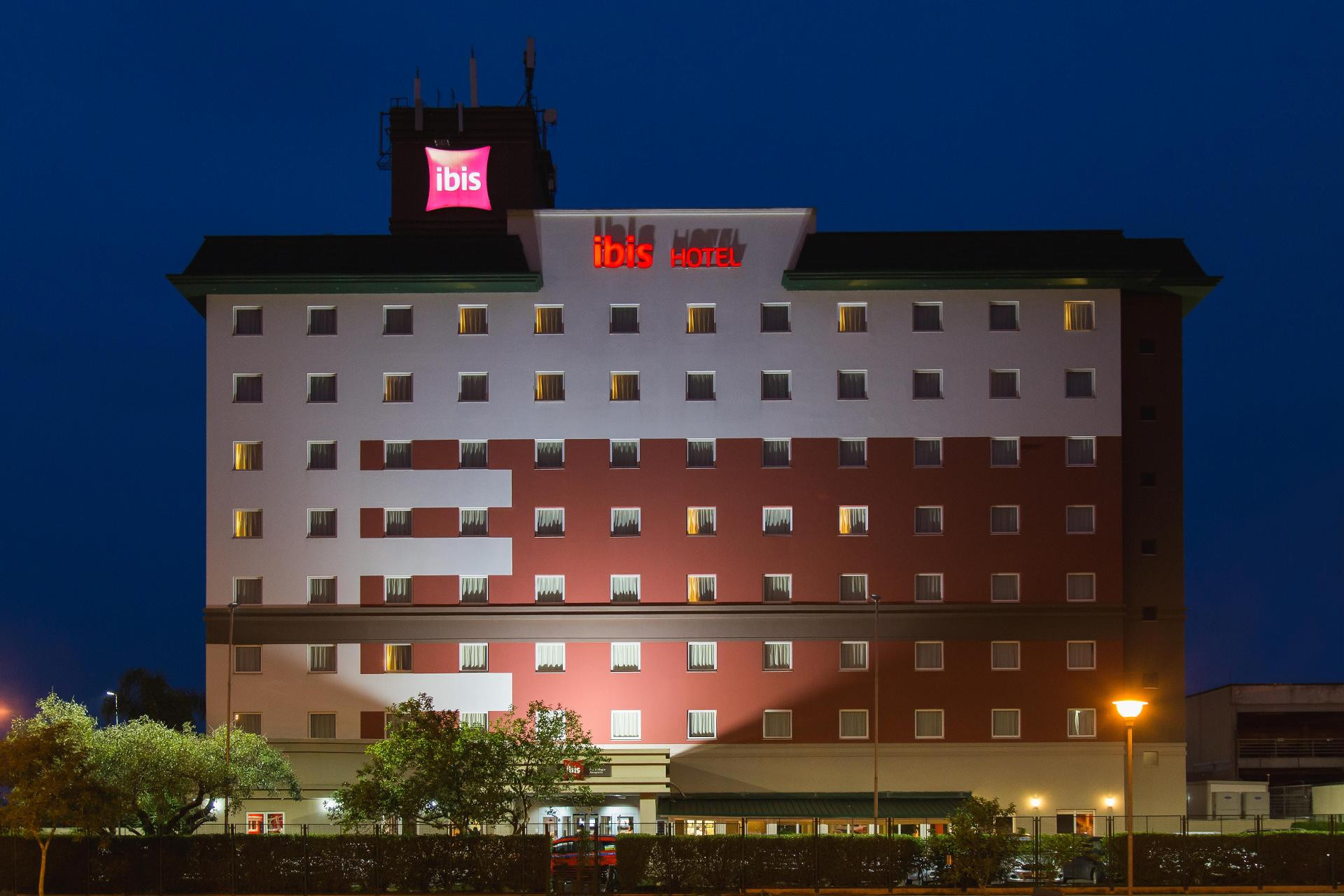 Vista Exterior Ibis Porto Alegre Aeroporto