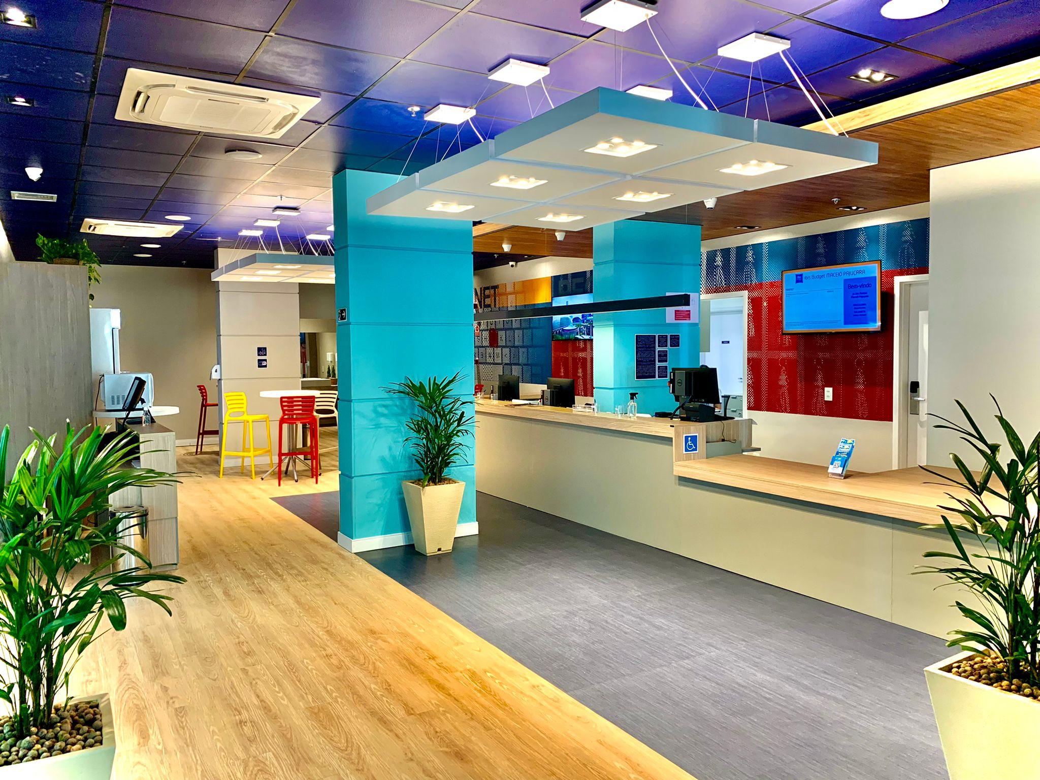 Vista Lobby ibis budget Maceió Pajuçara