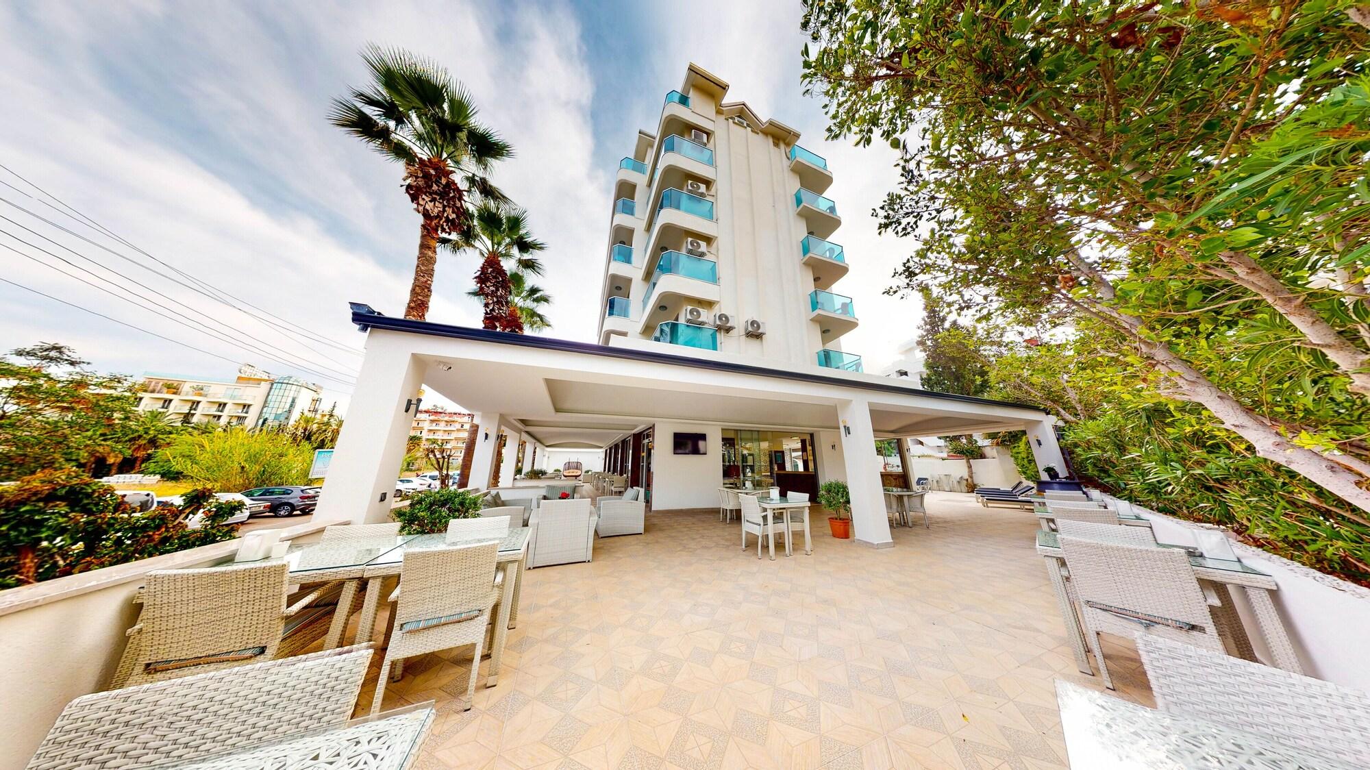 Varios Moda Beach Hotel