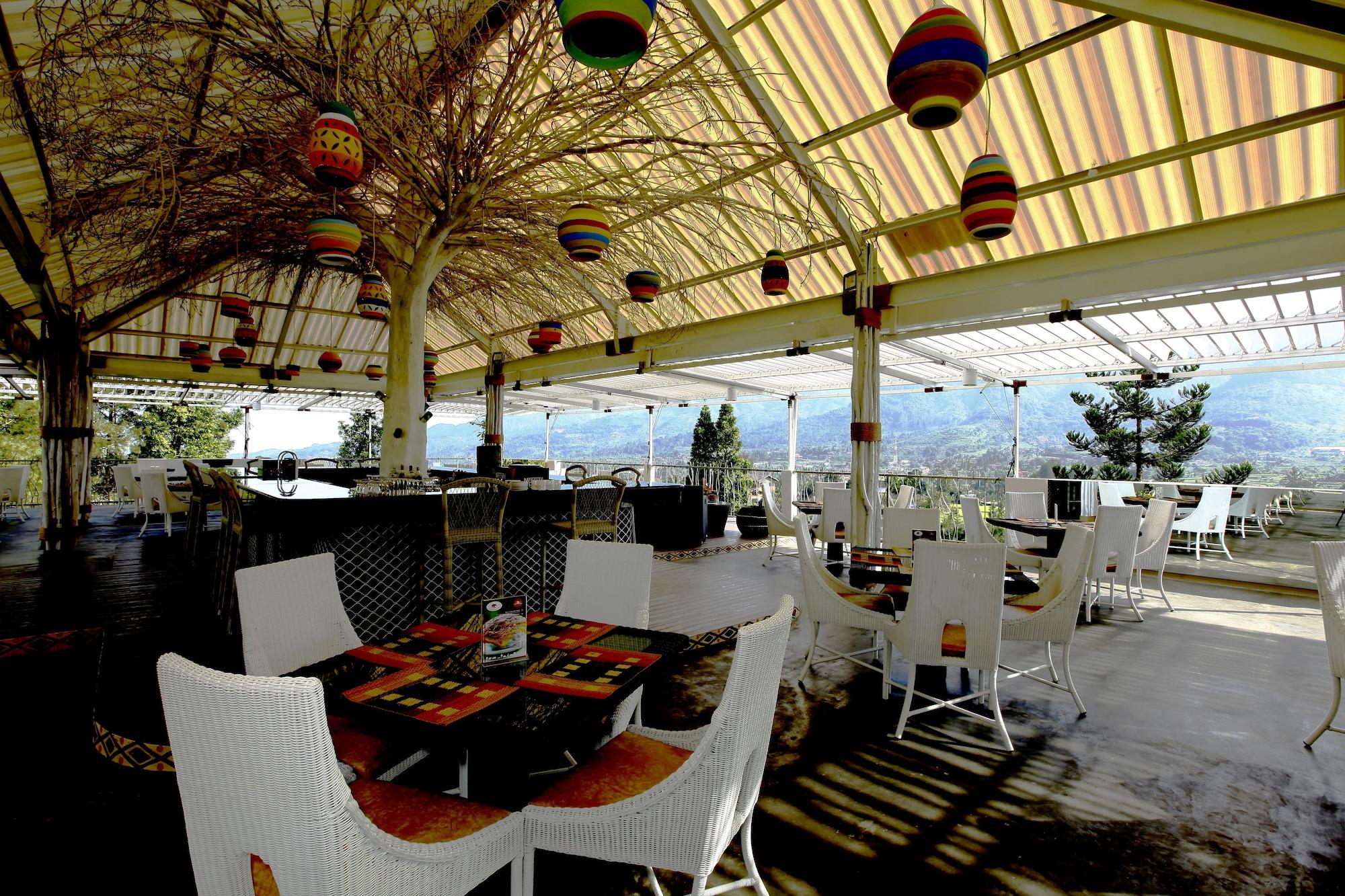 Restaurant Royal Safari Garden Resort & Convention