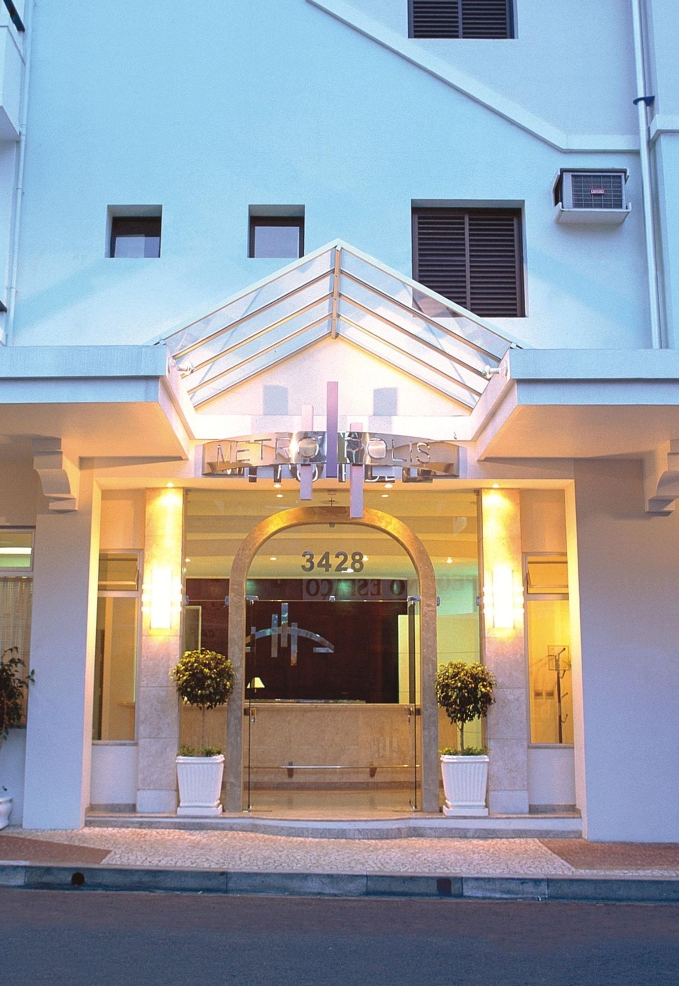 Varios Hotel Metrópolis