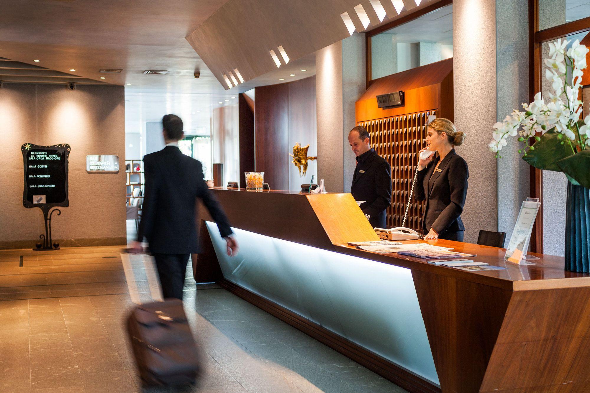 Vista Lobby Cosmo Hotel Torri