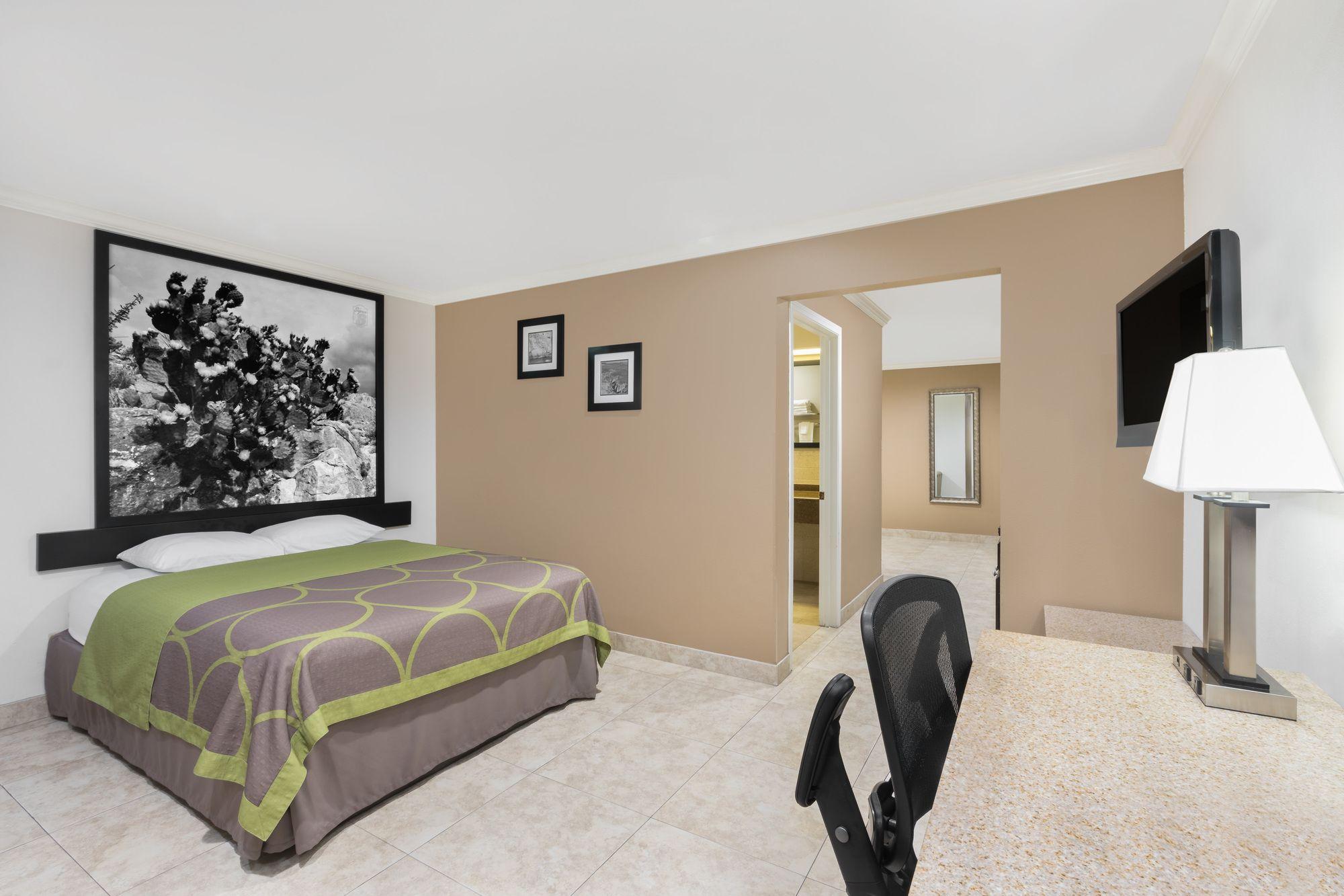 Habitación Super 8 by Wyndham McAllen/Downtown