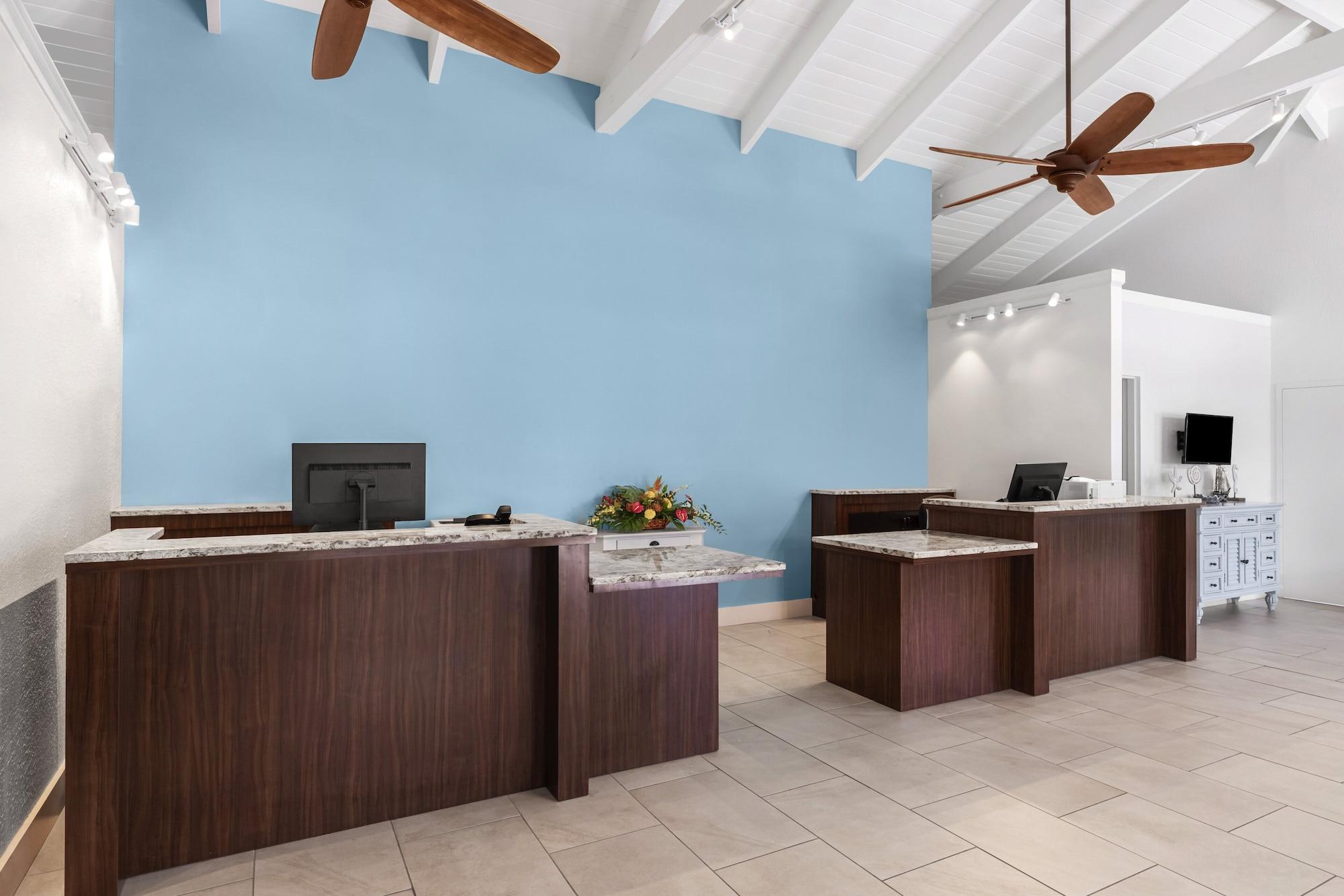 Vista Lobby Club Wyndham Elysian Beach Resort