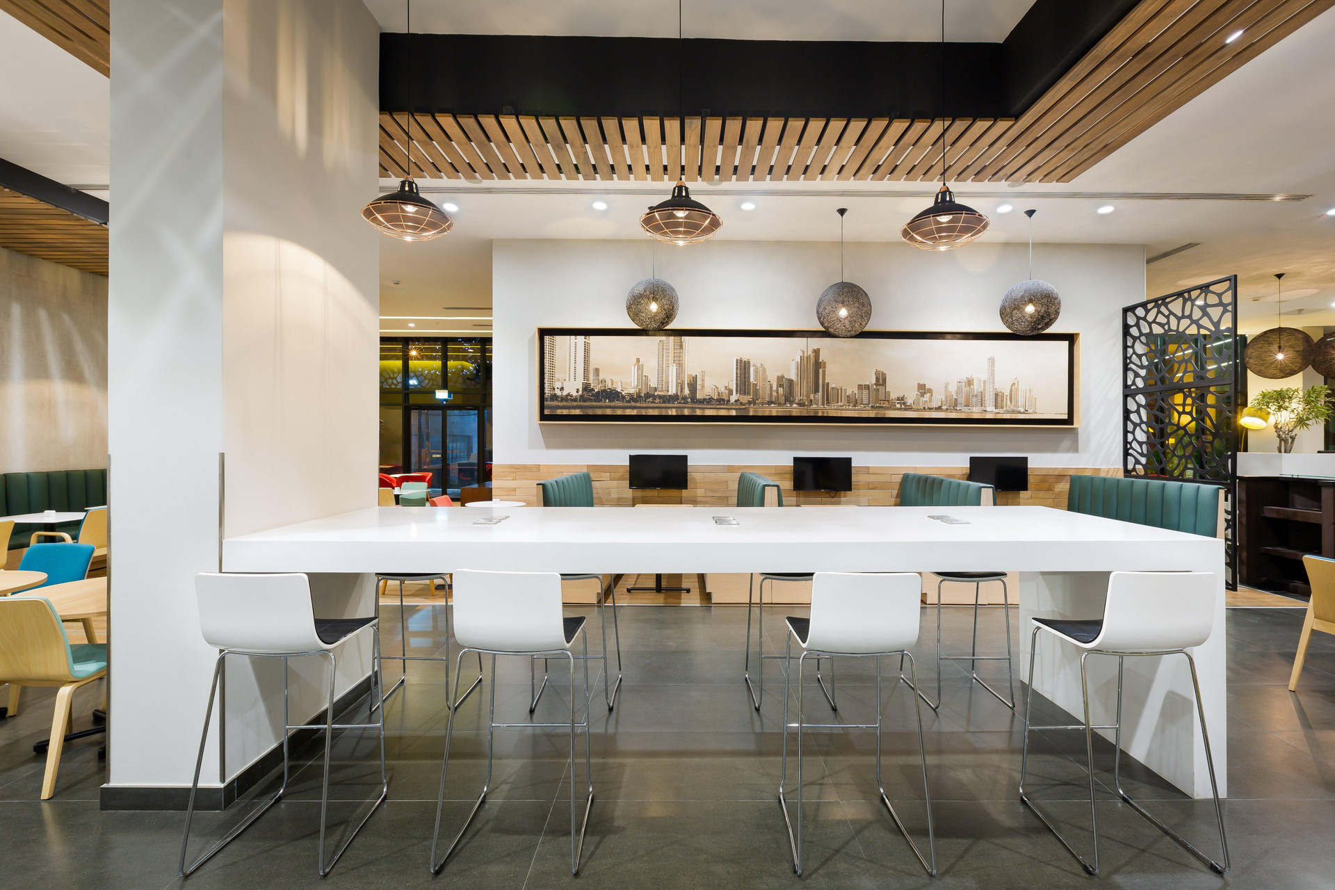 Vista Lobby Holiday Inn Panama Distrito Financiero by IHG