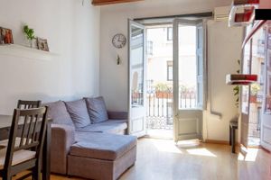 Alquiler Vacacional - Modern & sunny apartment in the heart of Barcelona for 2