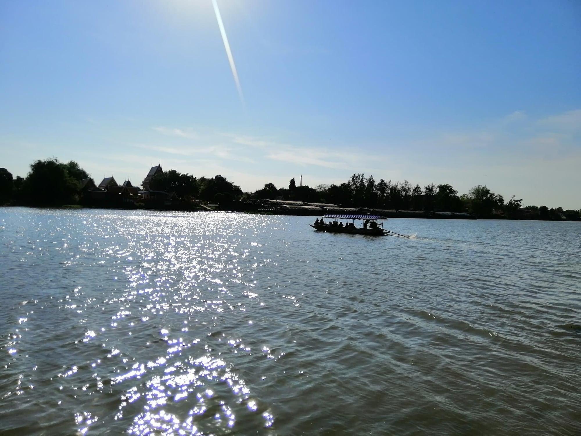 Vista Exterior Lom Choi Home Stay Ayutthaya - Hostel