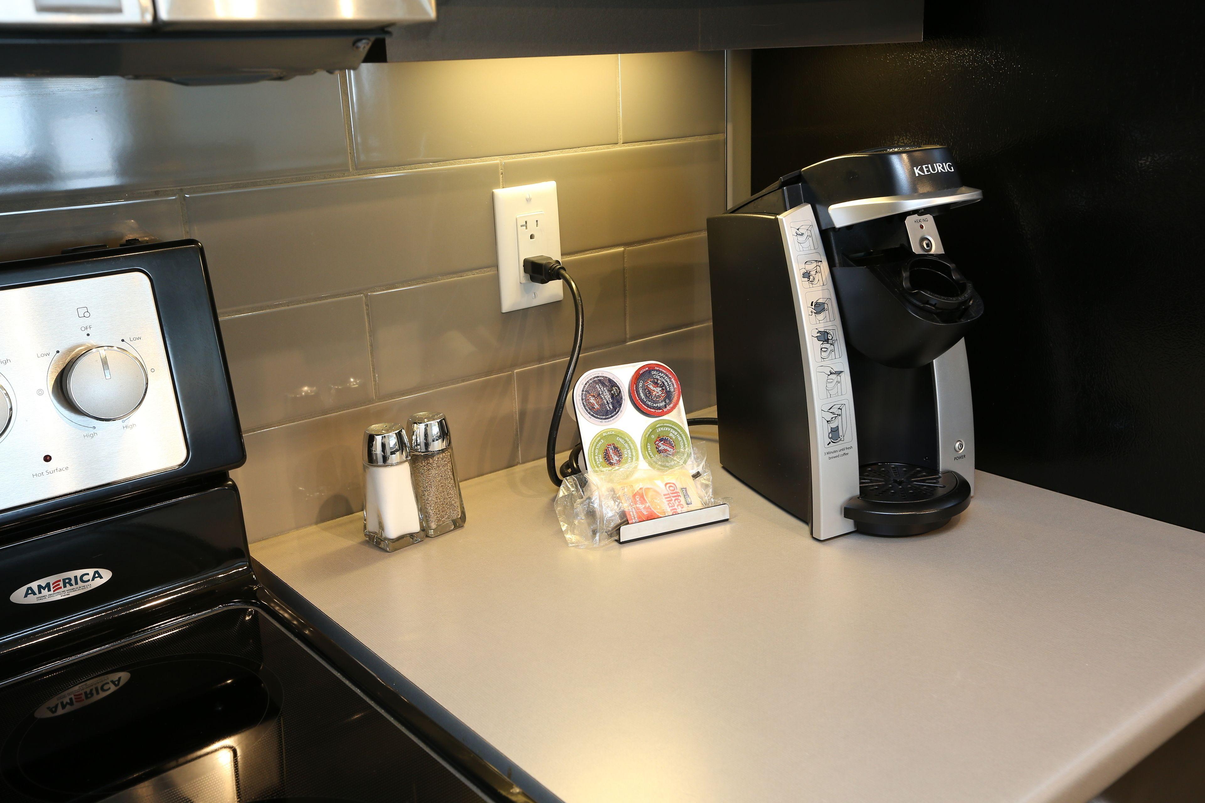 Set de Habitación East Village Suites