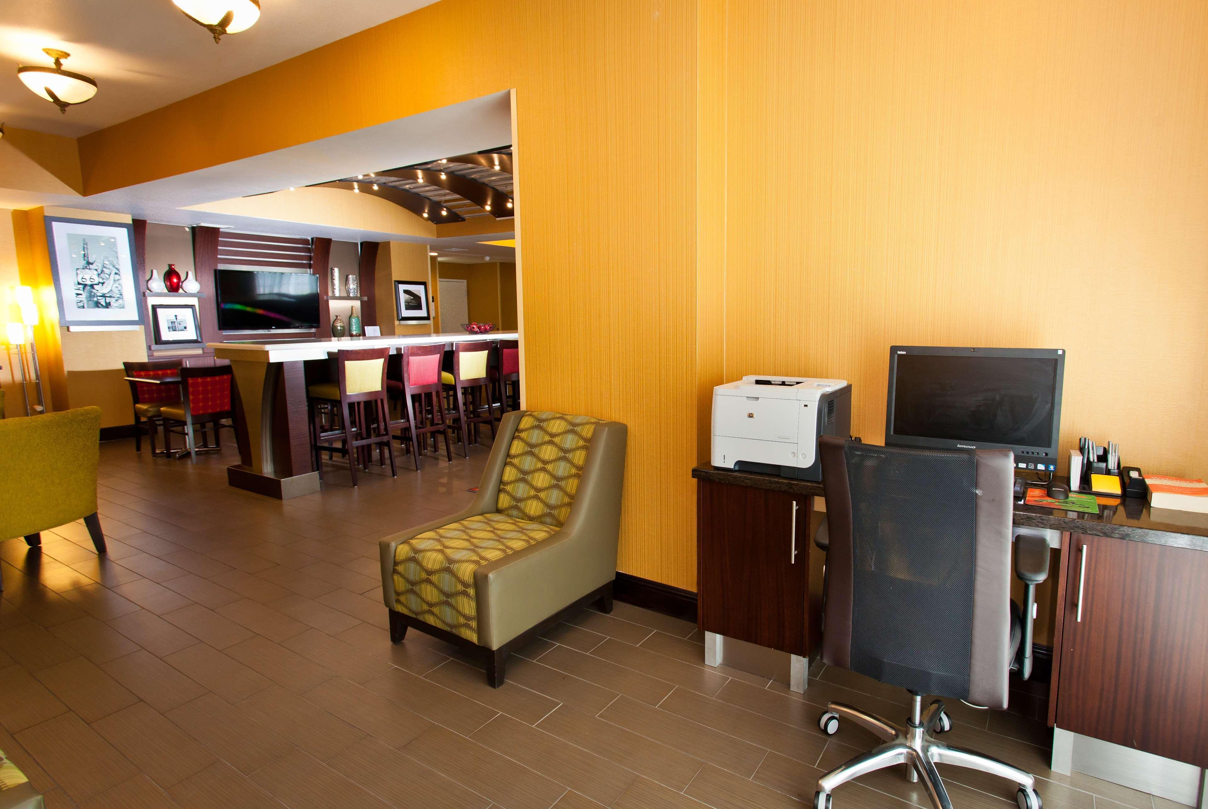 Vista Lobby Hampton Inn & Suites Sacramento-Cal Expo