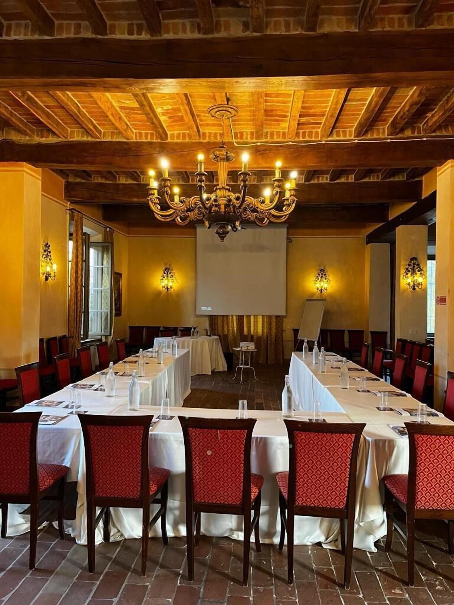 Sala de Reuniones La Tavola Rotonda