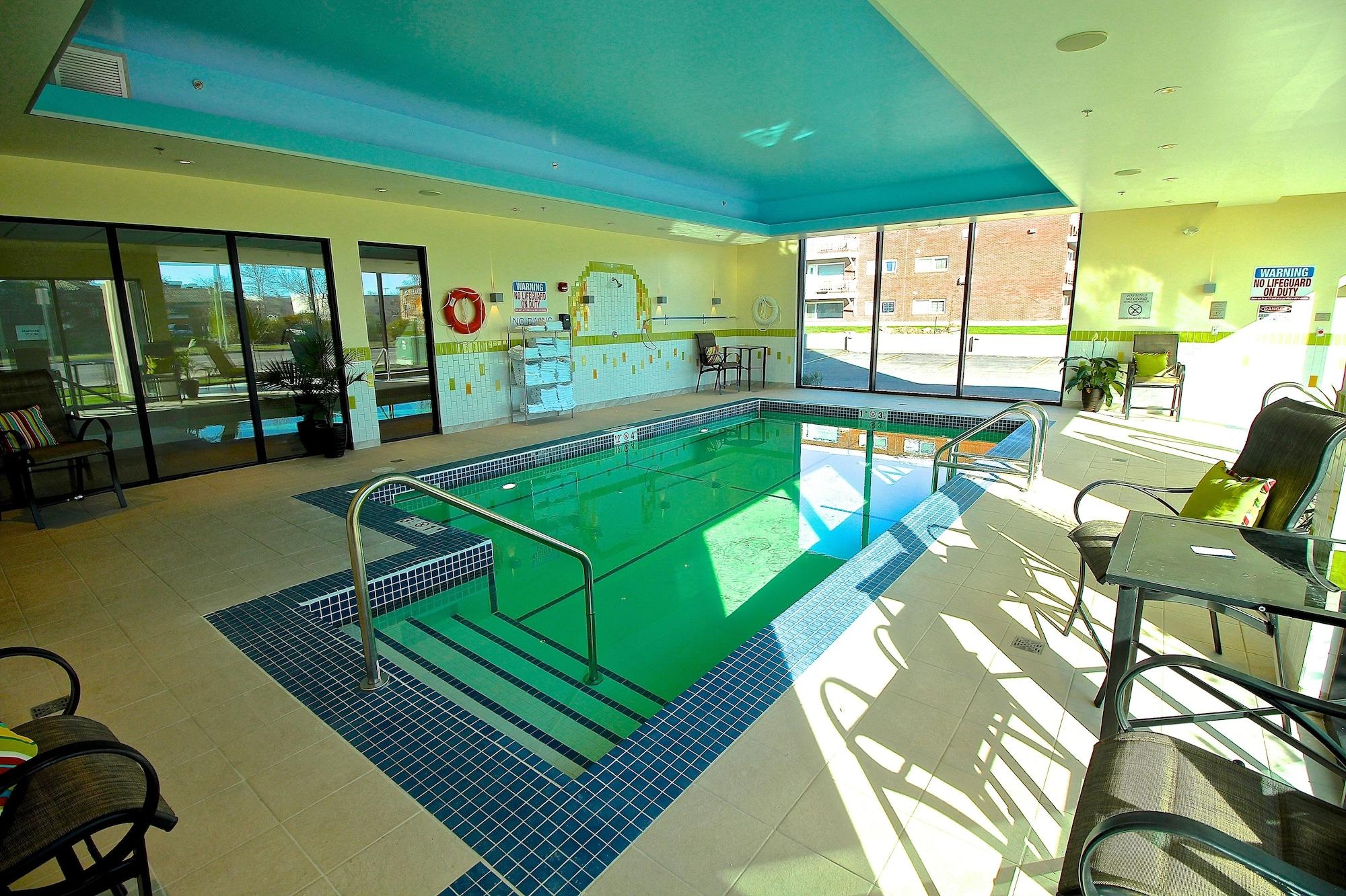 Vista Piscina Fairfield by Marriott Regina