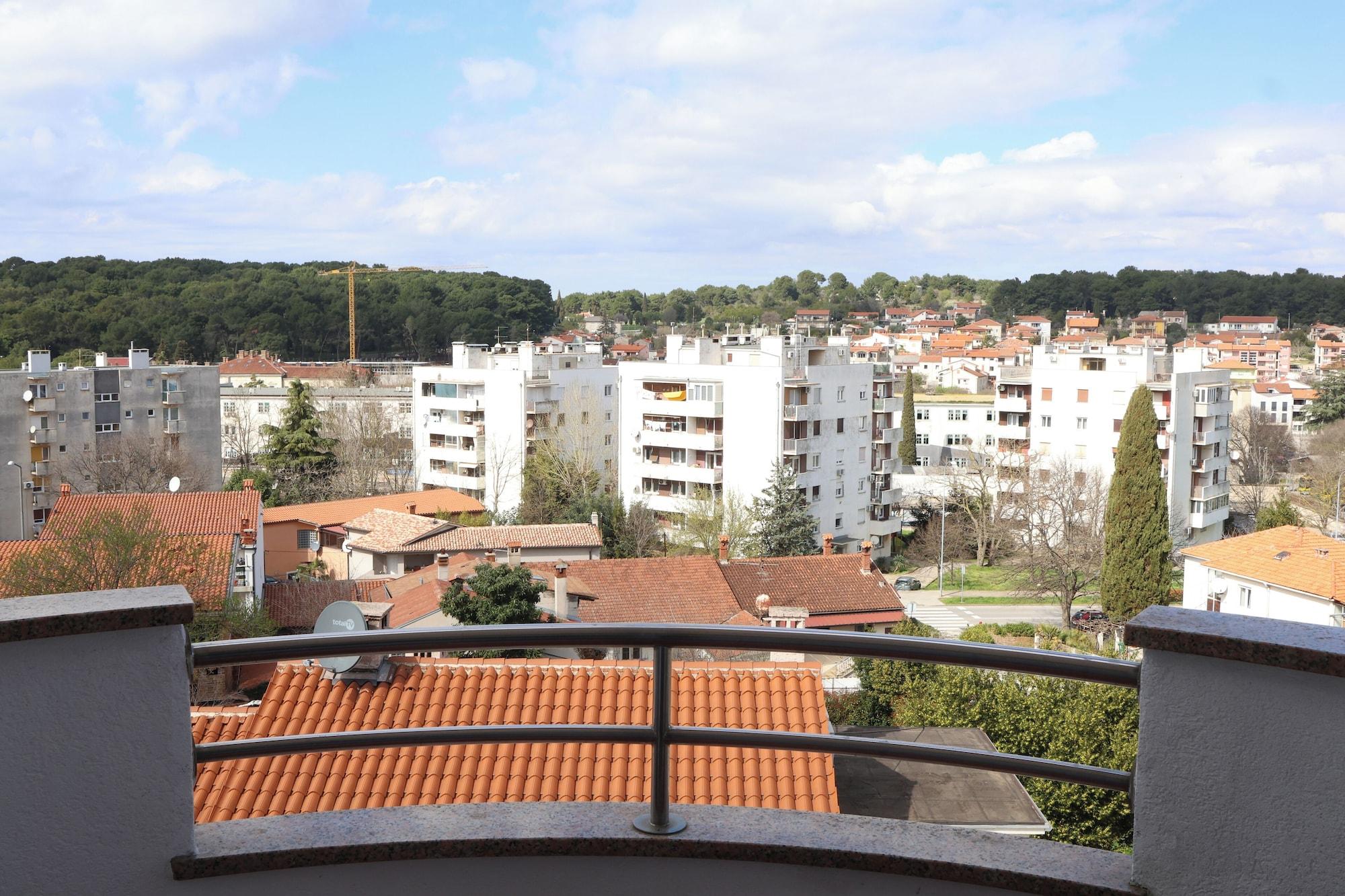 Vista Exterior Artena Hotel