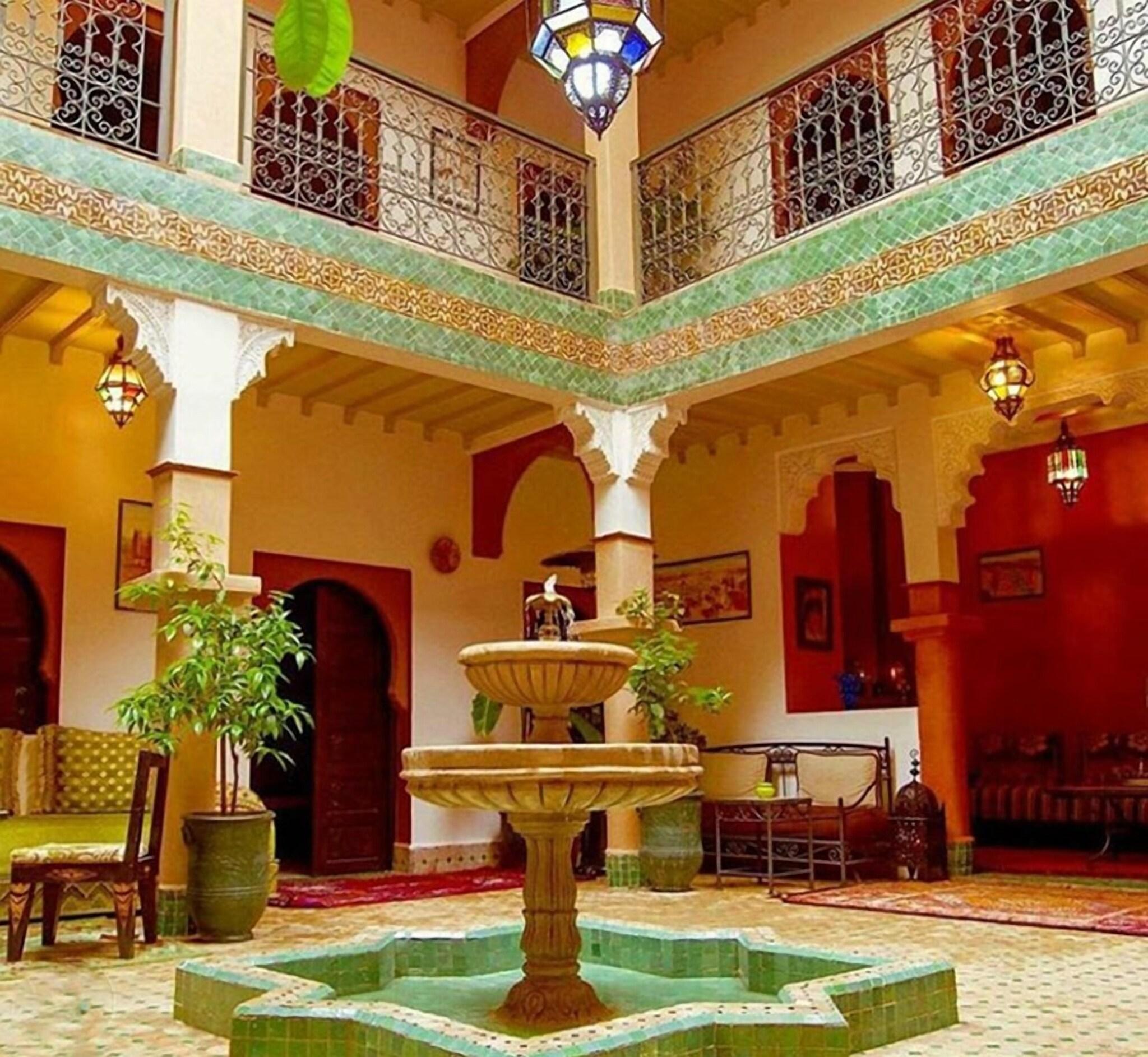 Varios Riad Errabii