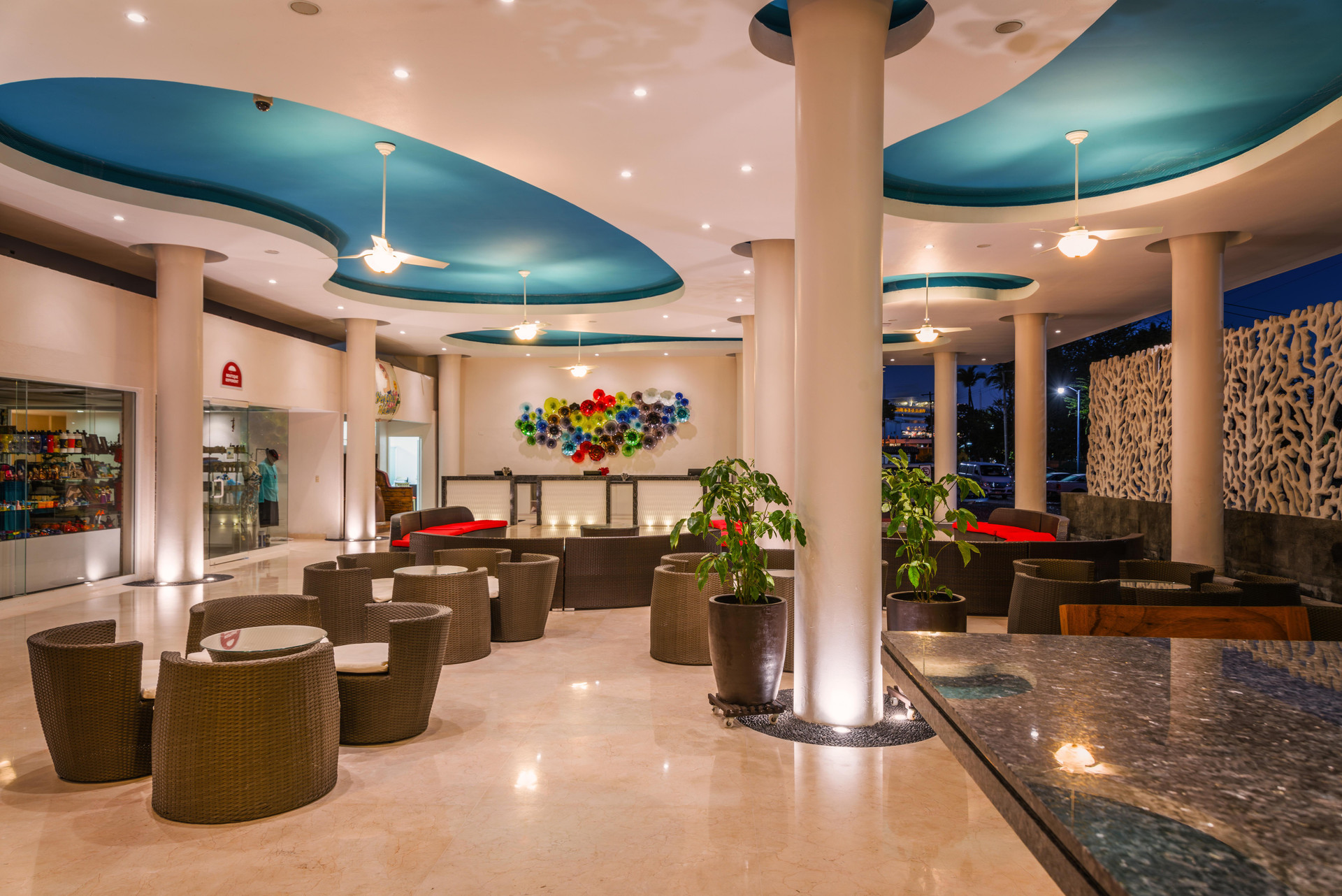 Crown Paradise Club Resort All Inclusive Puerto Vallarta | Resorts in  Despegar