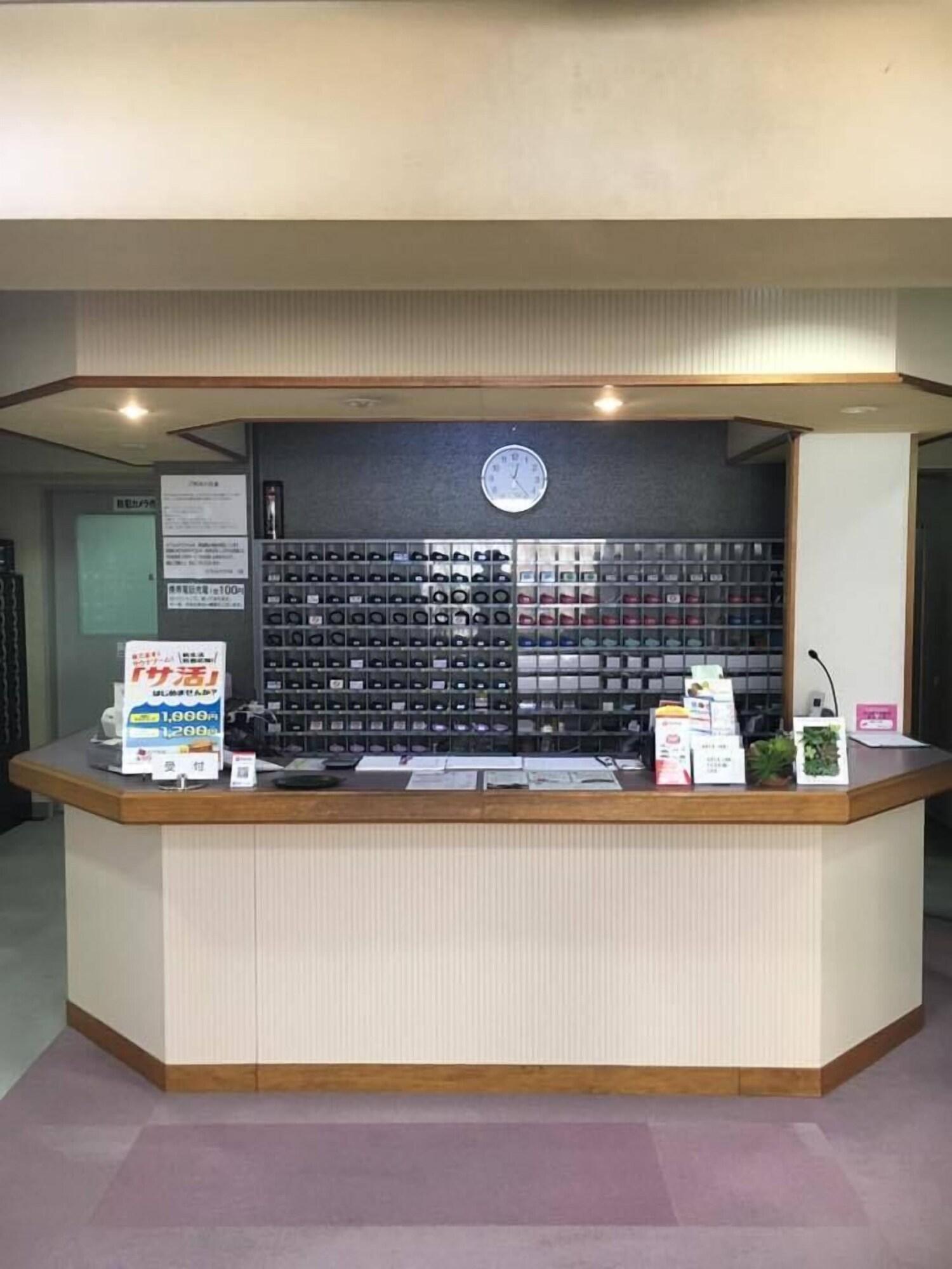 Vista Lobby Capsule & Sauna Japan – Caters to Men