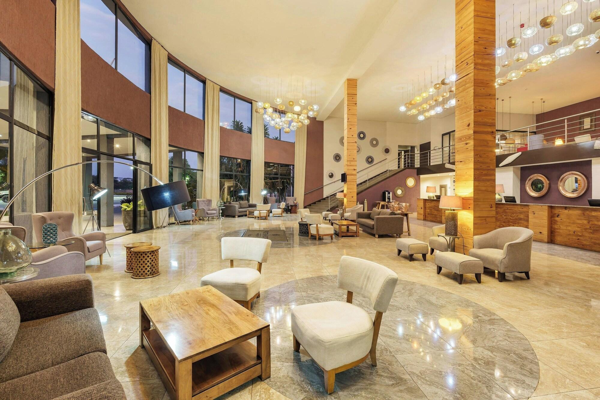 Vista Lobby Protea Hotel by Marriott Ndola